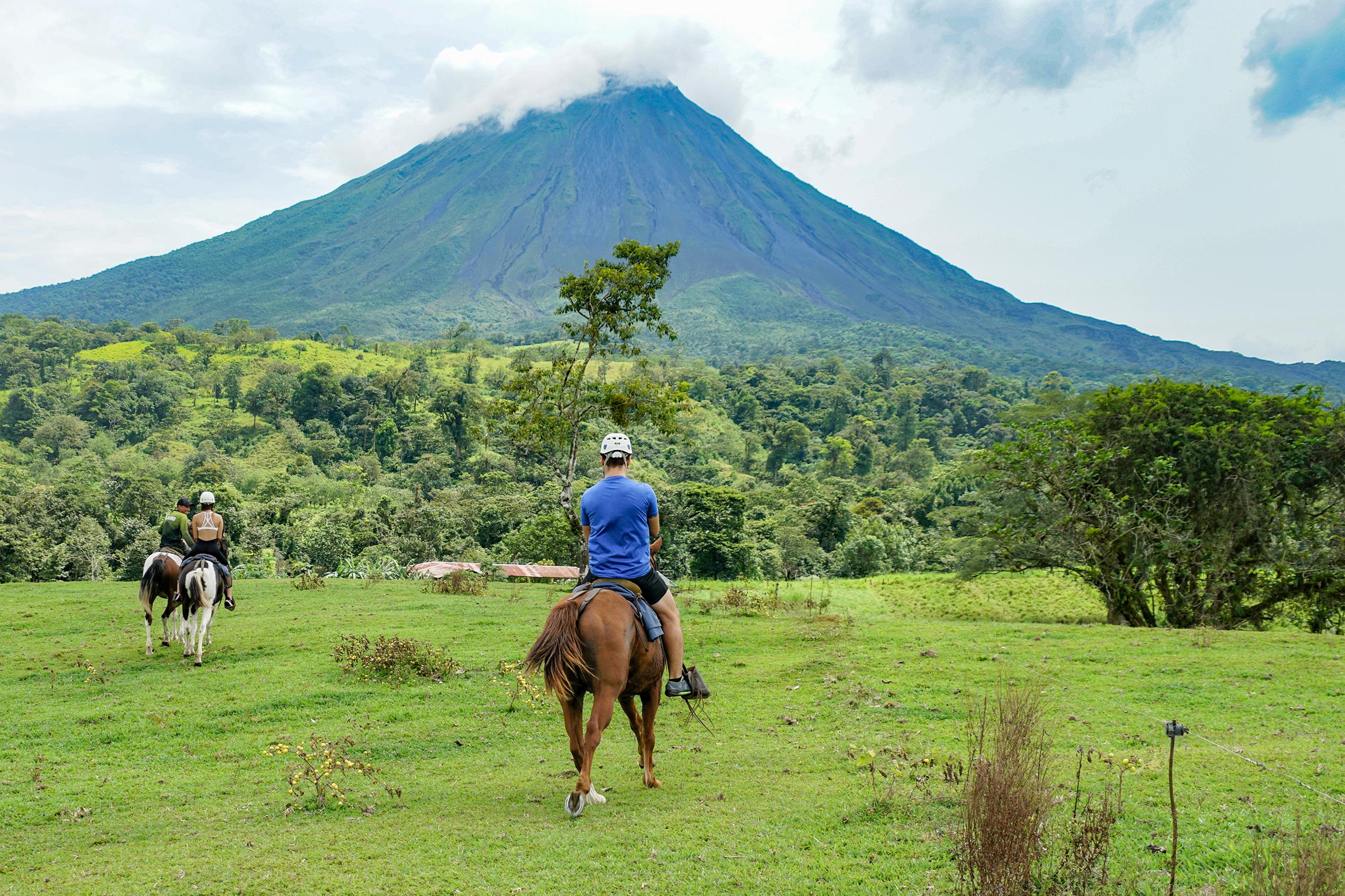 La Fortuna: Arenal Volcano Horseback Riding – La Fortuna, Costa Rica