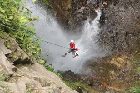 La Fortuna: Canyoning and Waterfall Rappelling Experience – La Fortuna, Costa Rica