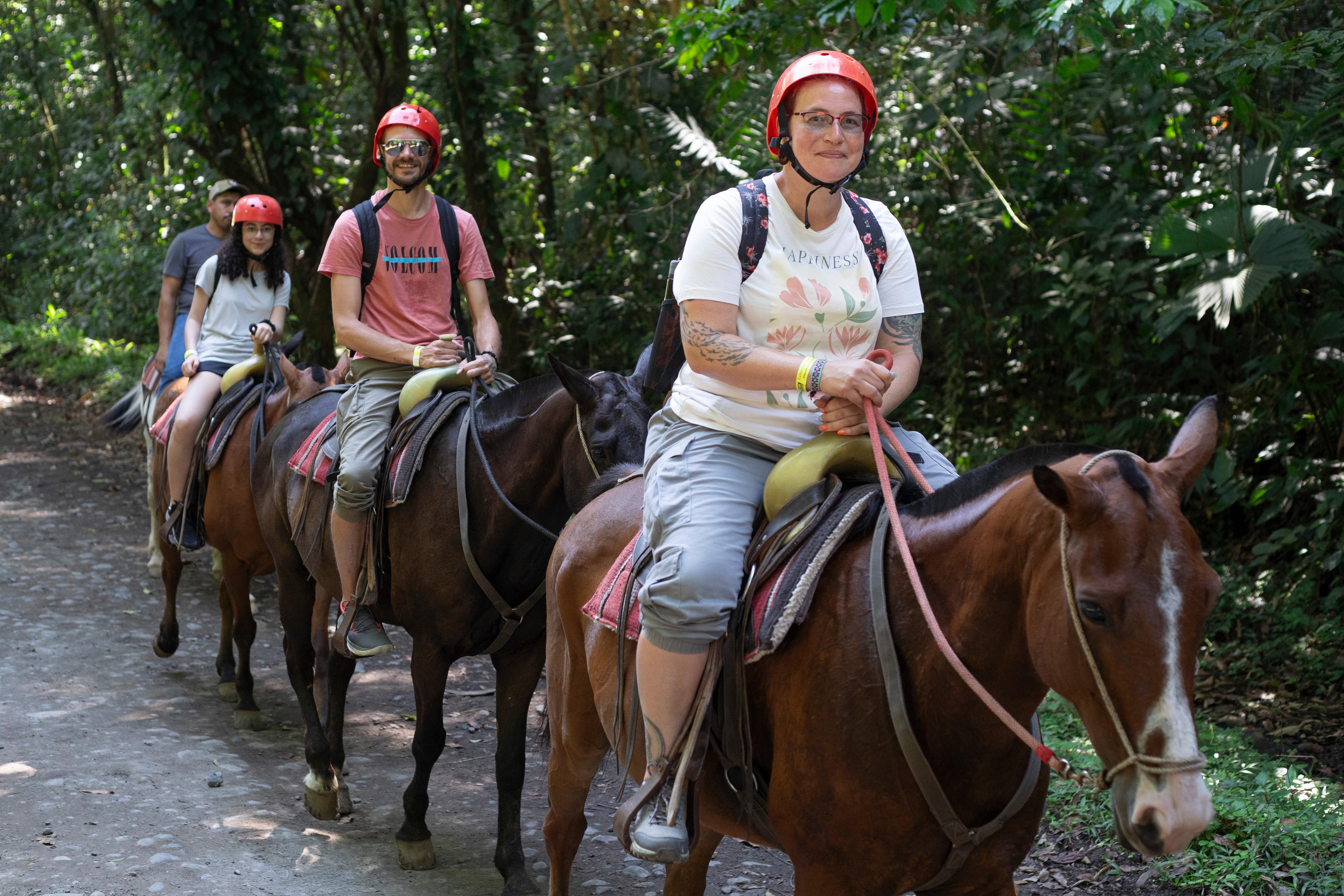 La Fortuna: Horseback Ride La Fortuna Waterfall w/Pick-up – La Fortuna, Costa Rica