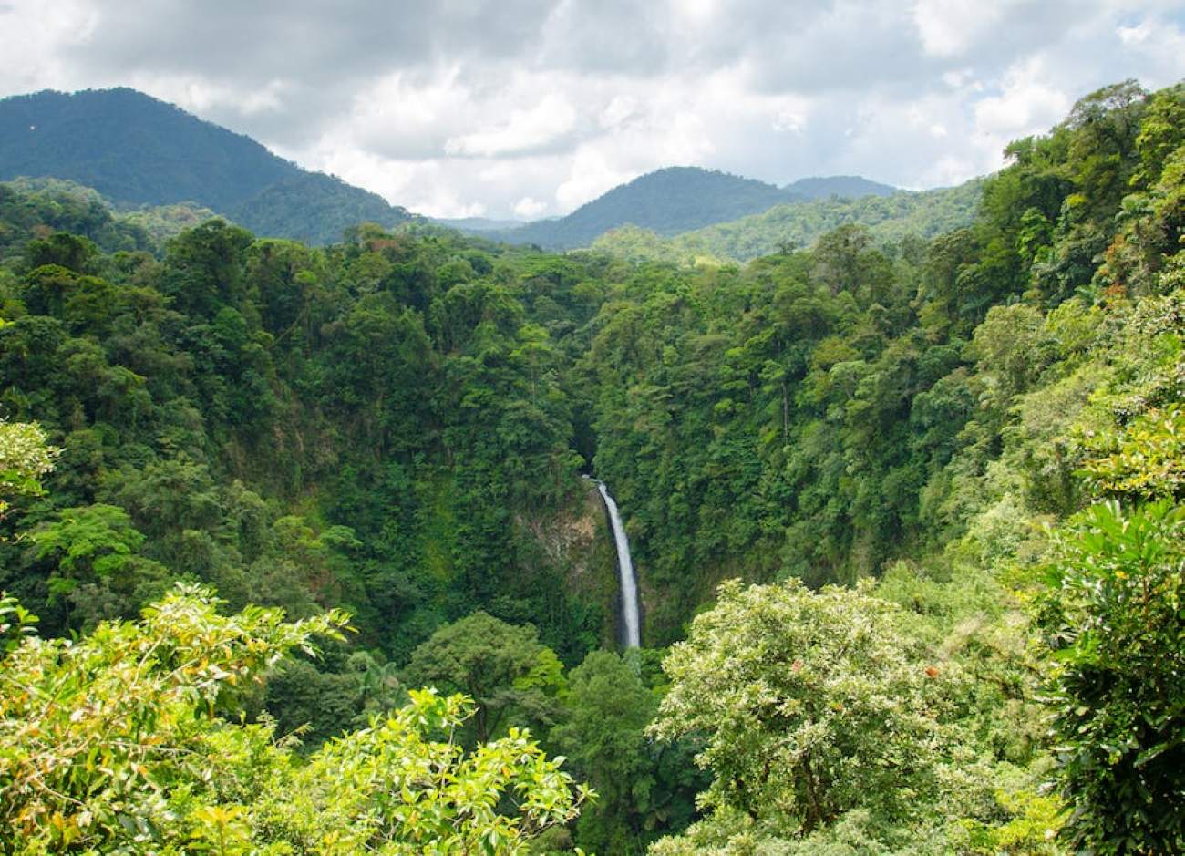 La Fortuna: Waterfall Hike with Transportation – La Fortuna, Costa Rica