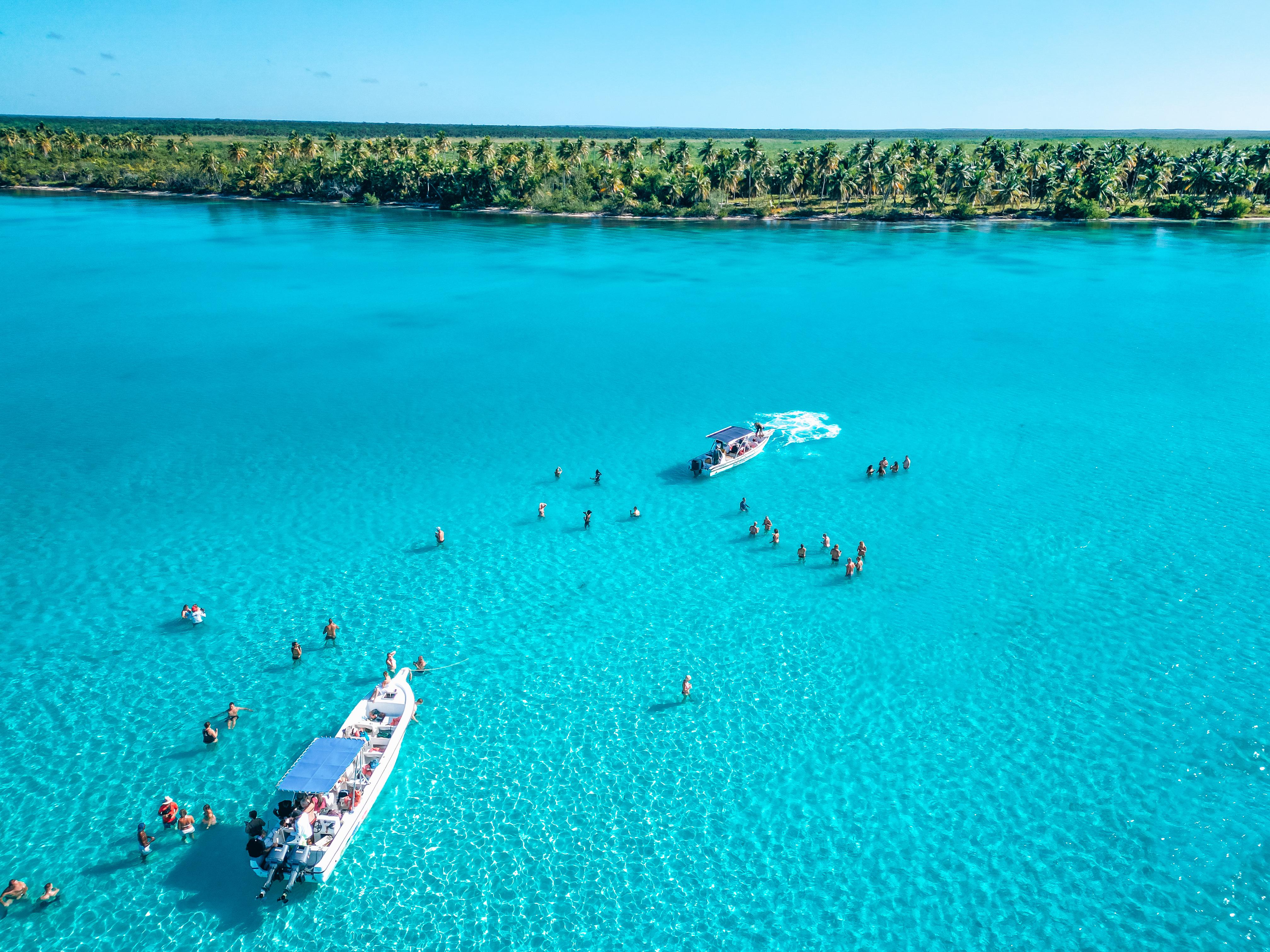 La Romana: Saona Crusoe VIP for cruise guests – Bayahibe, Dominican Republic