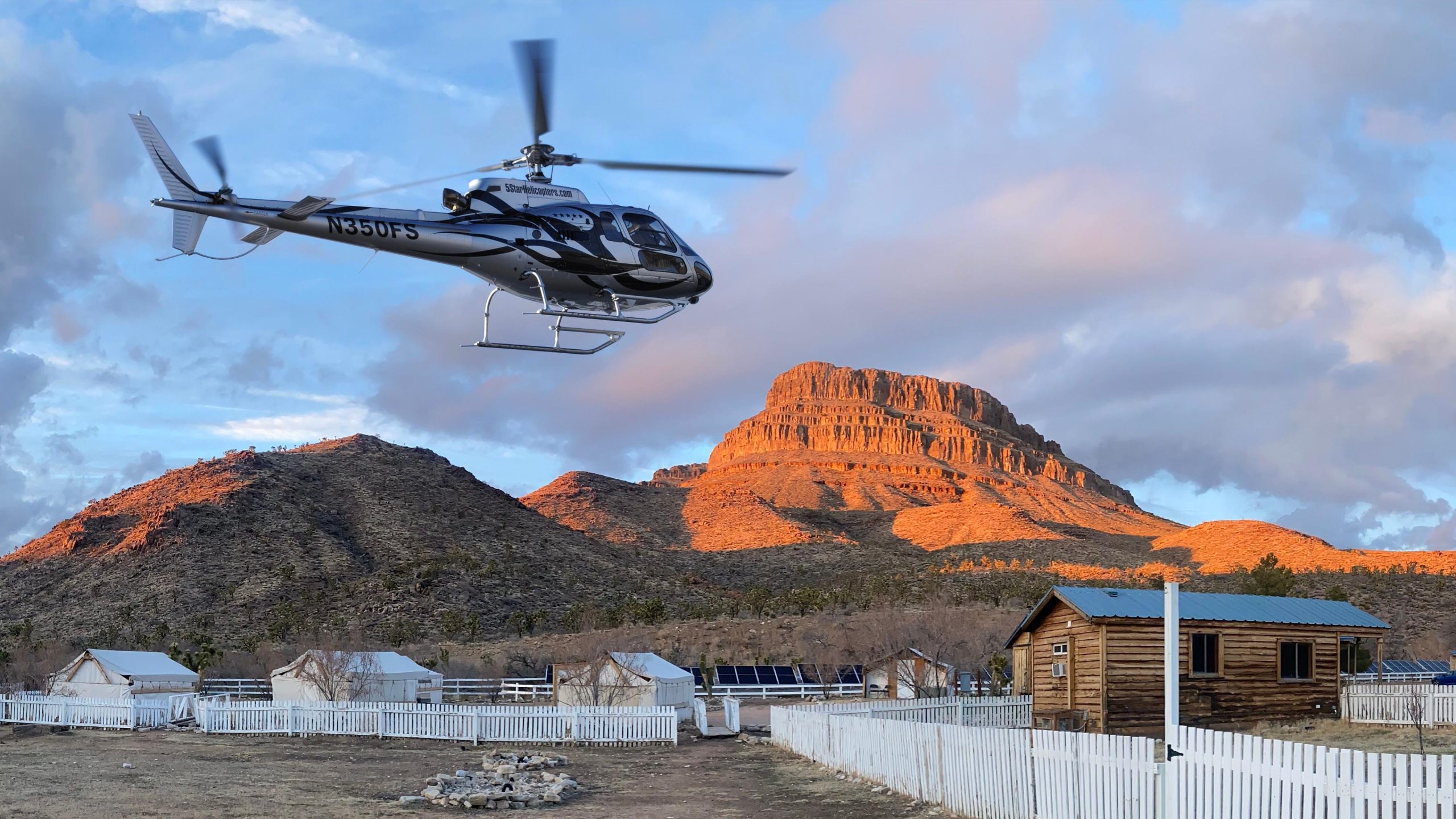 Las Vegas: Grand Canyon Helicopter Western Ranch Adventure – Colorado River, Arizona