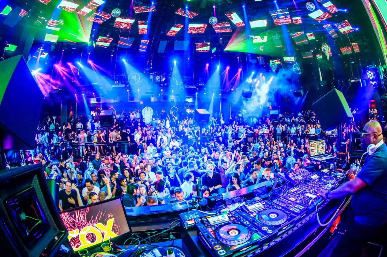 Las Vegas: Hip-Hop Club Tour with Party Bus Experience – Las Vegas, Nevada