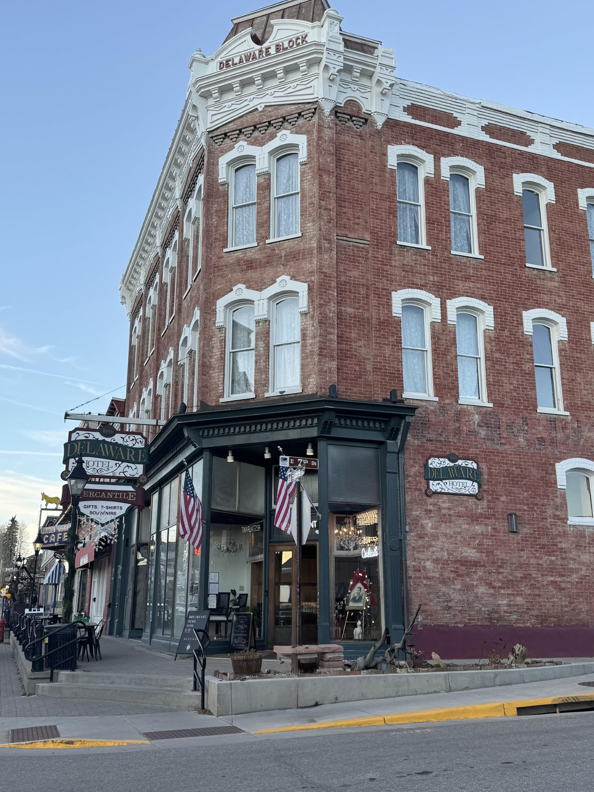Leadville Historic Bar Crawl: From Gunfighters to Ghosts – Leadville, Colorado