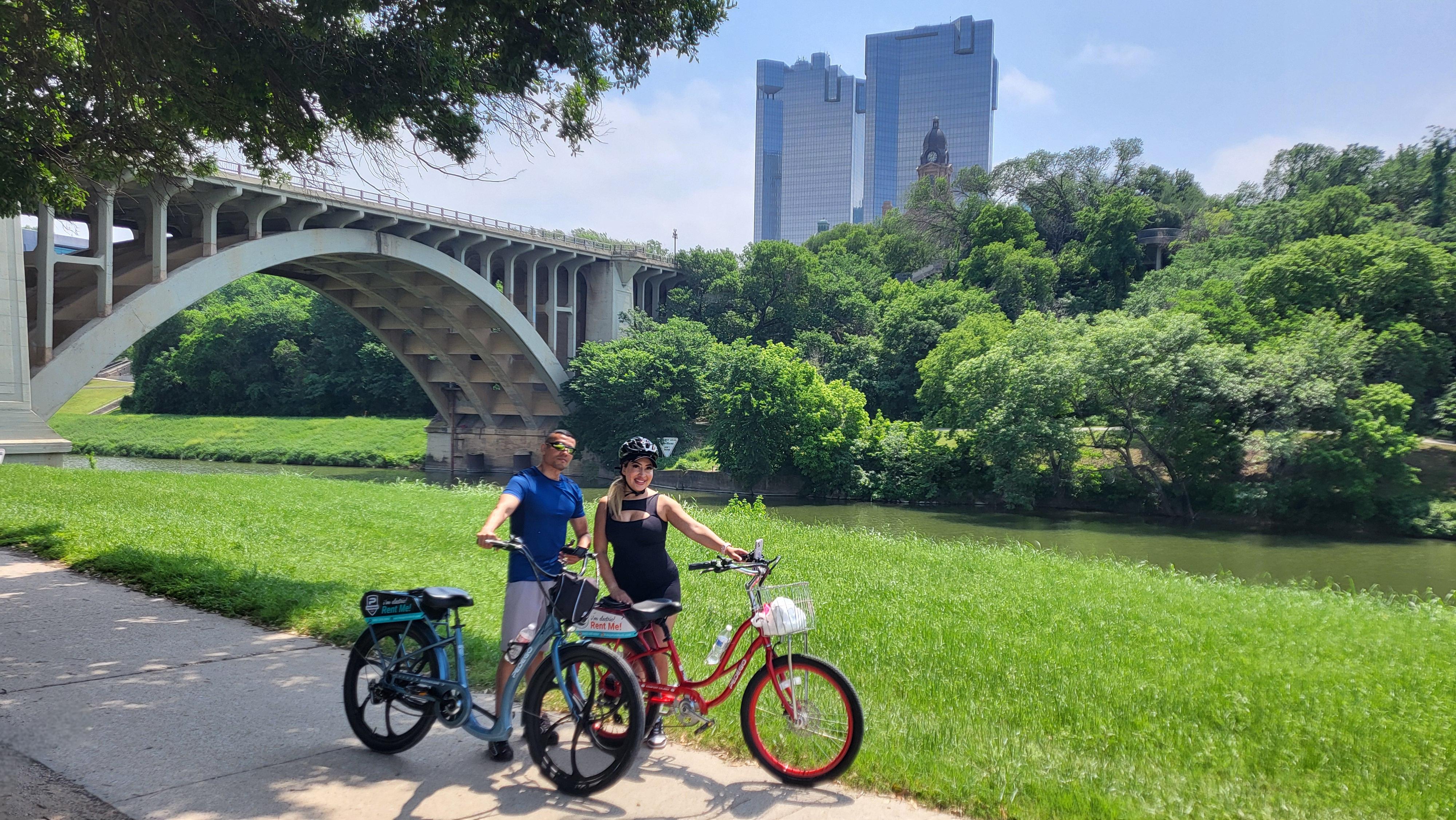 Legends & Outlaws eBike Guided Tour – Fort Worth, Texas