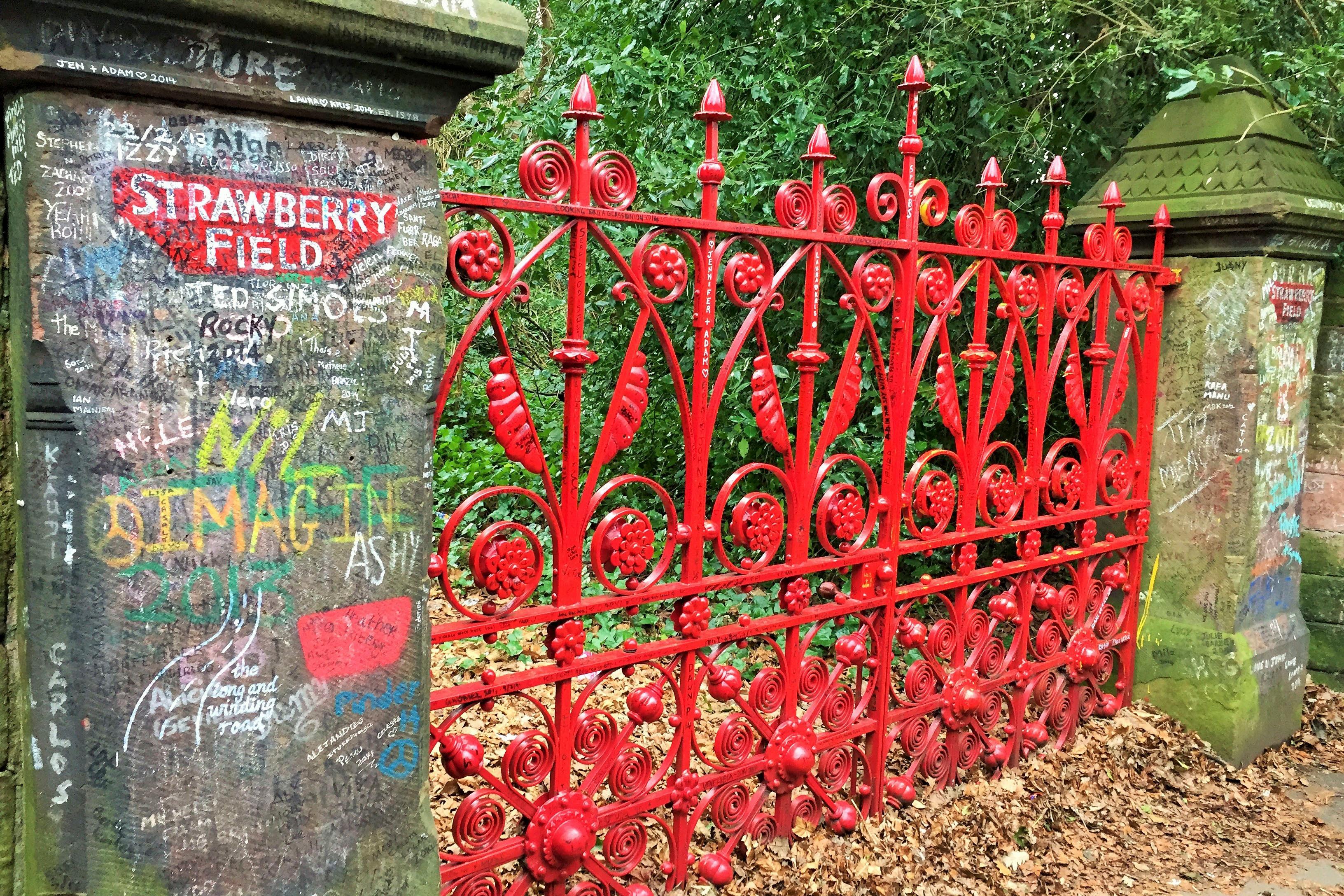 Liverpool: Private 3-Hour Beatles Classic Tour by Taxi – Liverpool, United Kingdom