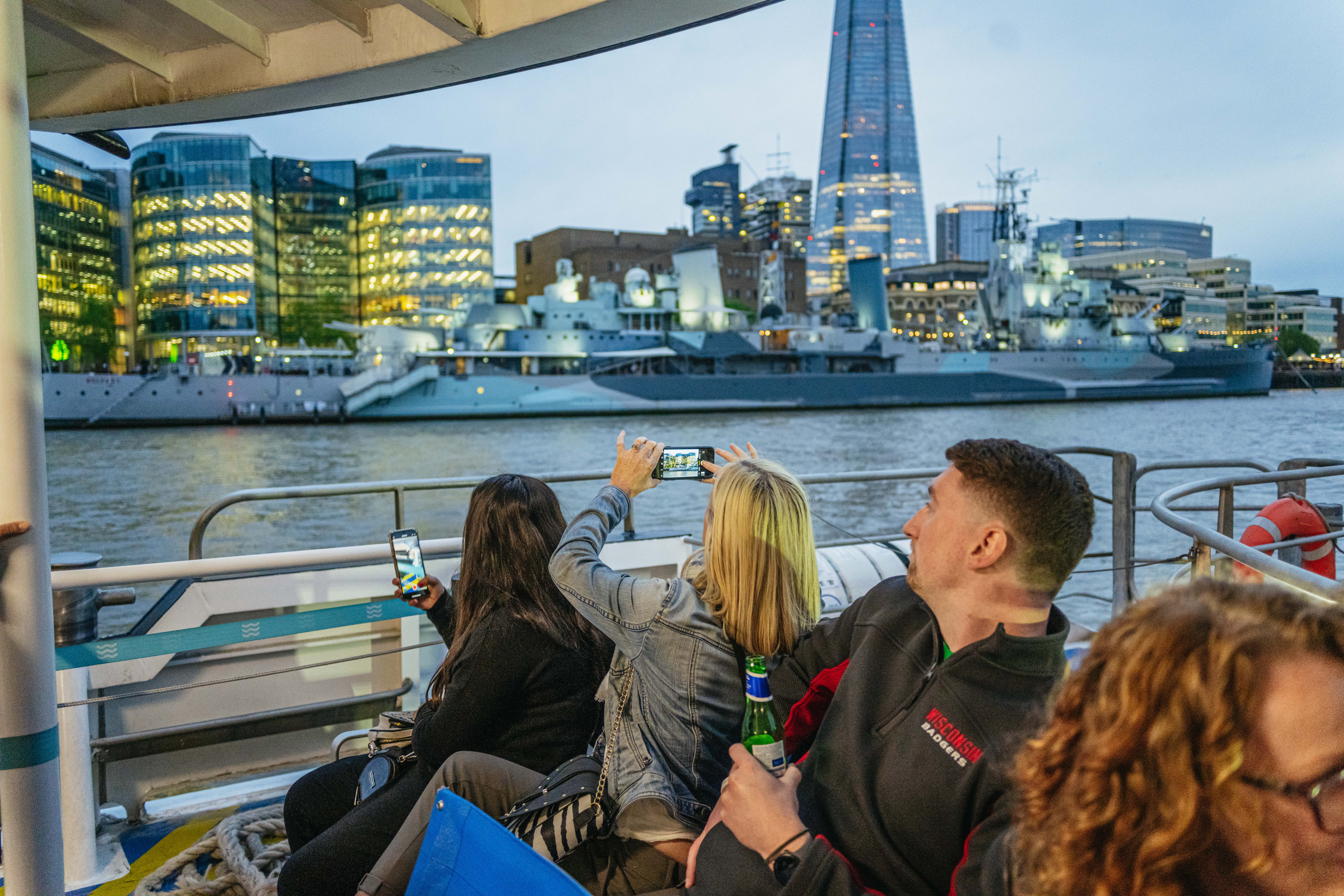 London: Ghost Walk and River Thames Boat Ride – London, United Kingdom