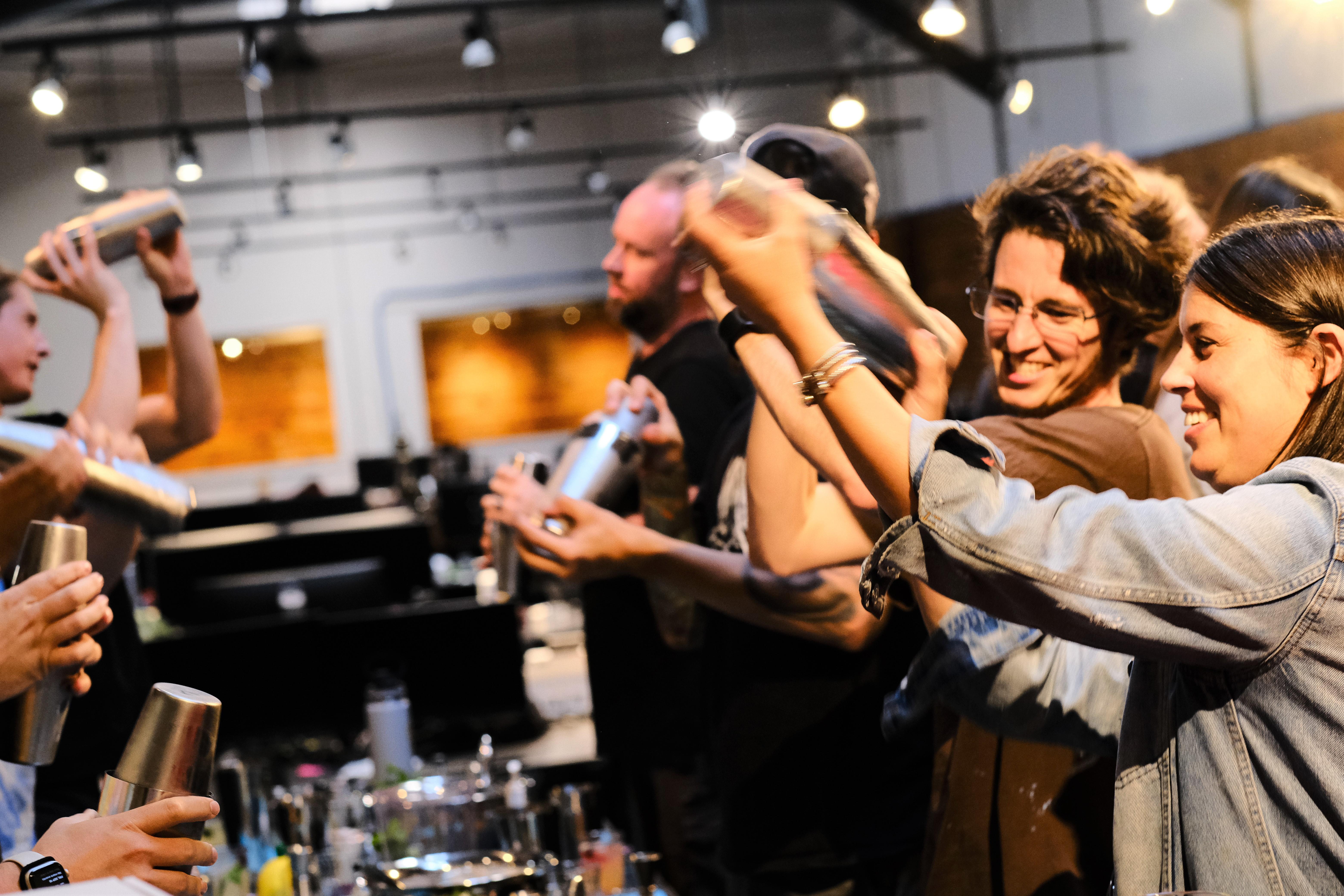 Los Angeles: Cocktail-Making Class with Mixologist – Los Angeles, California