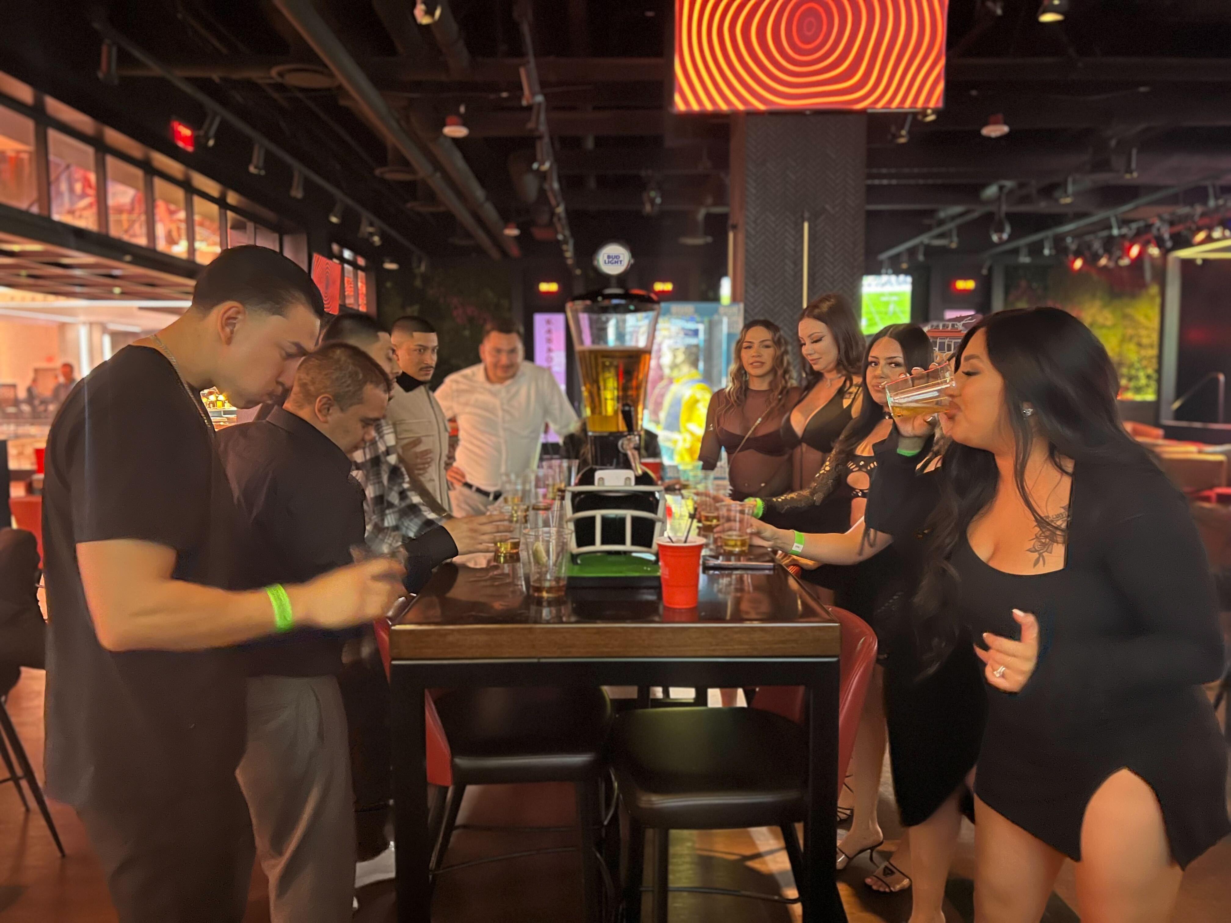 Los Angeles: Hollywood Club Crawl (No cover charges) – Los Angeles, California