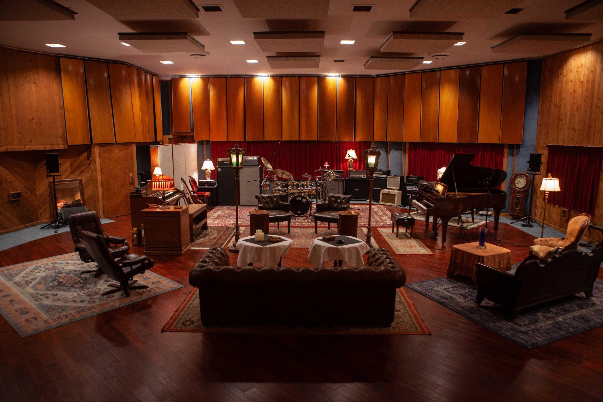 Los Angeles: One On One Recording Studios Tour – Los Angeles, California