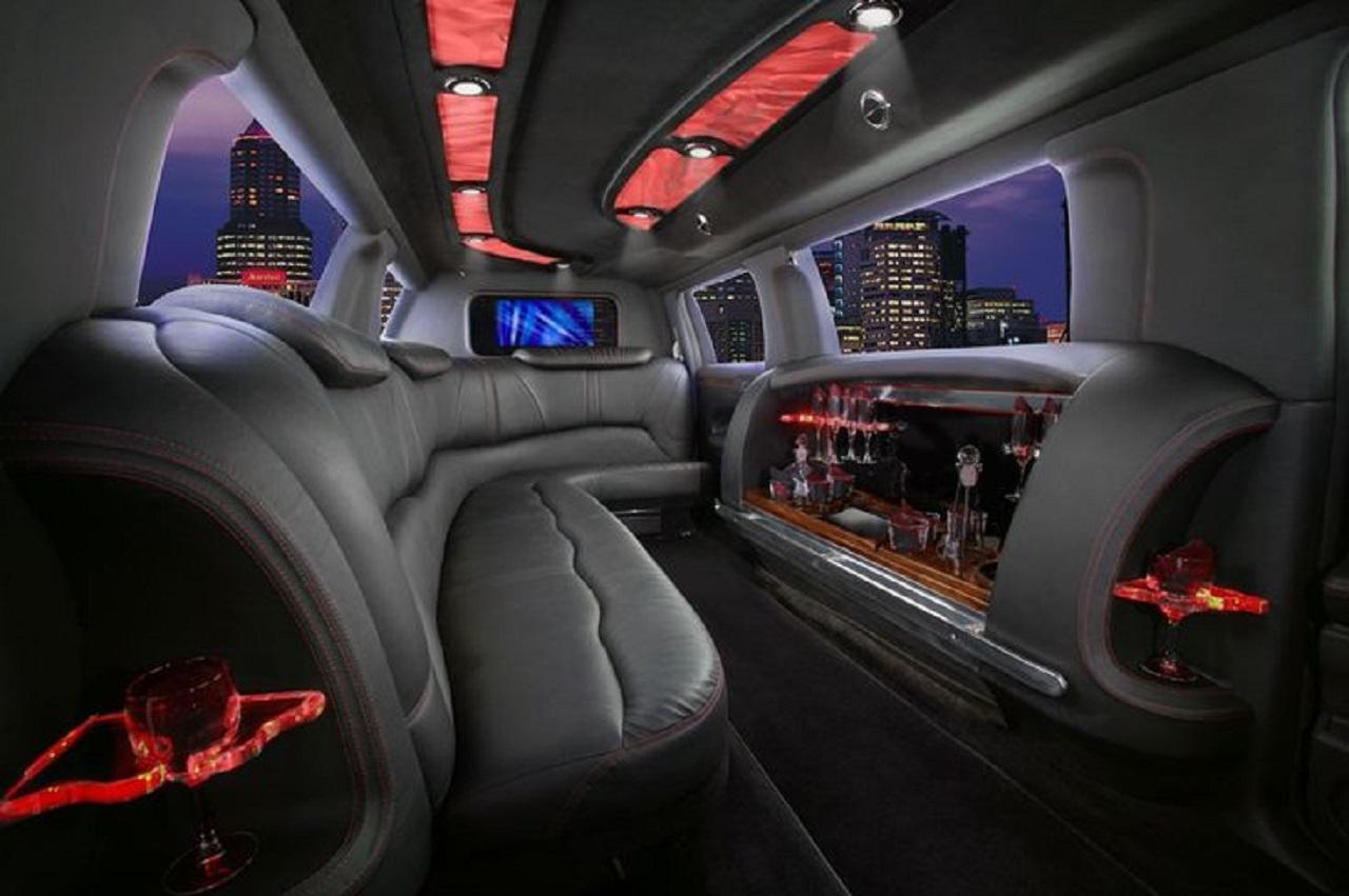 Los Angeles: Private Sightseeing Tour in a Limousine – 5hrs – Los Angeles, California