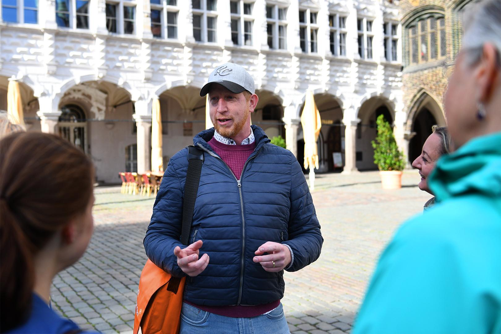 Lübeck: entertaining guided tour to old town highlights – Lübeck, Germany