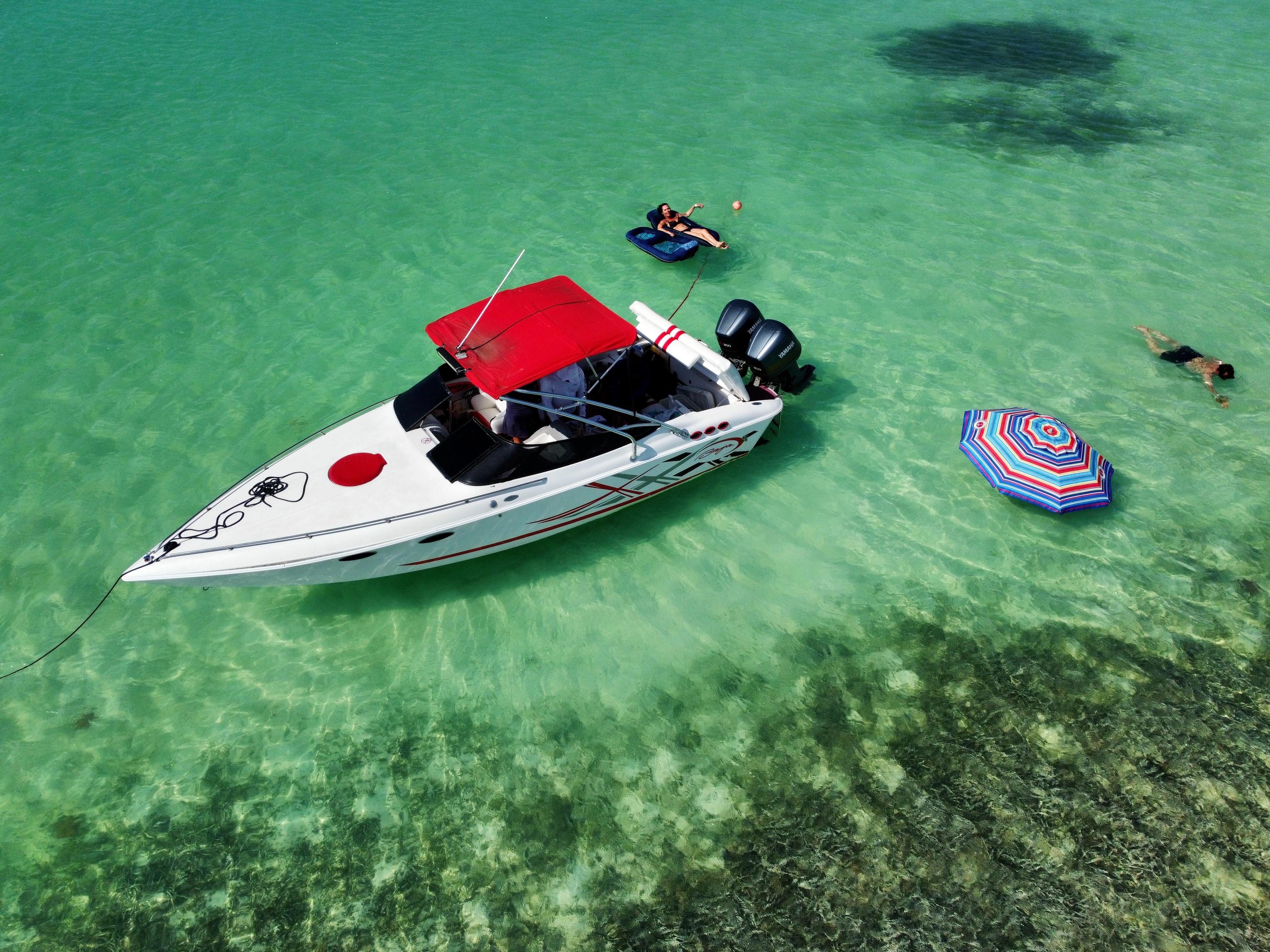 Luxury Mini Yacht Private Cruise in Cotubanamá National Park – Bayahibe, Dominican Republic