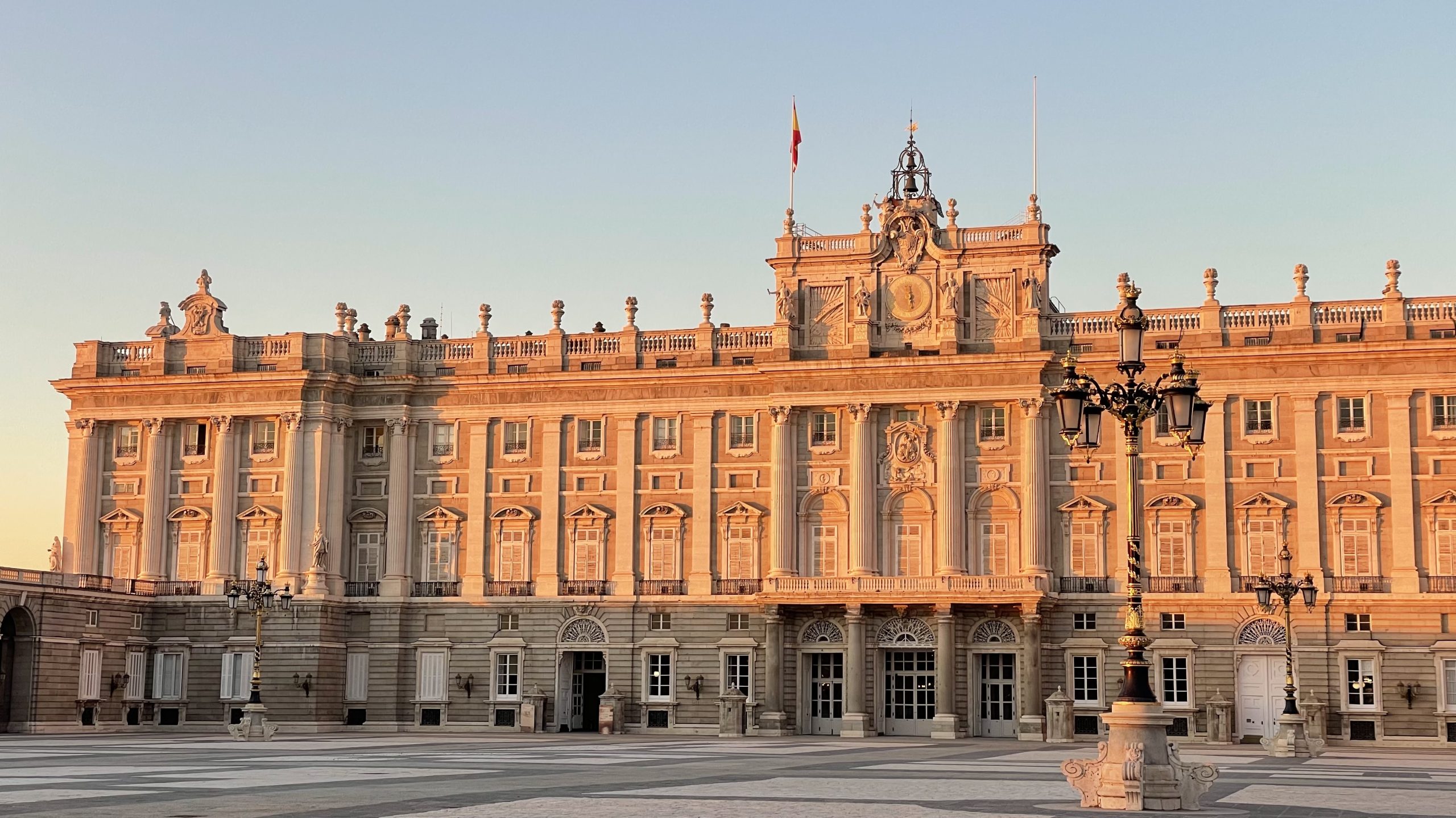 Madrid: City Walking Tour & Royal Palace Skip-the-Line Tour – Madrid, Spain
