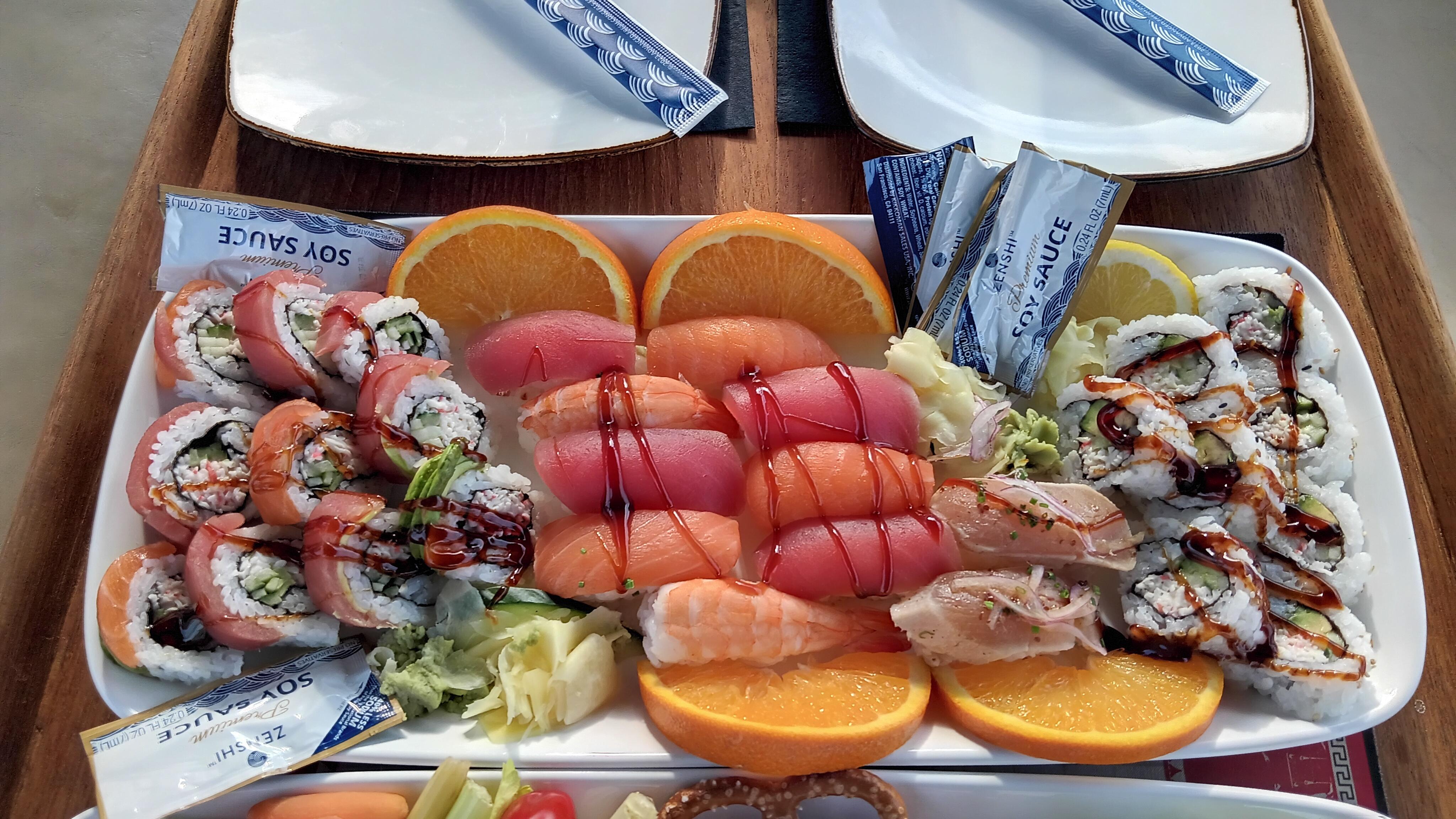 Marina Del Rey: A Romantic Boat Cruise with Sushi & Wine – Los Angeles, California
