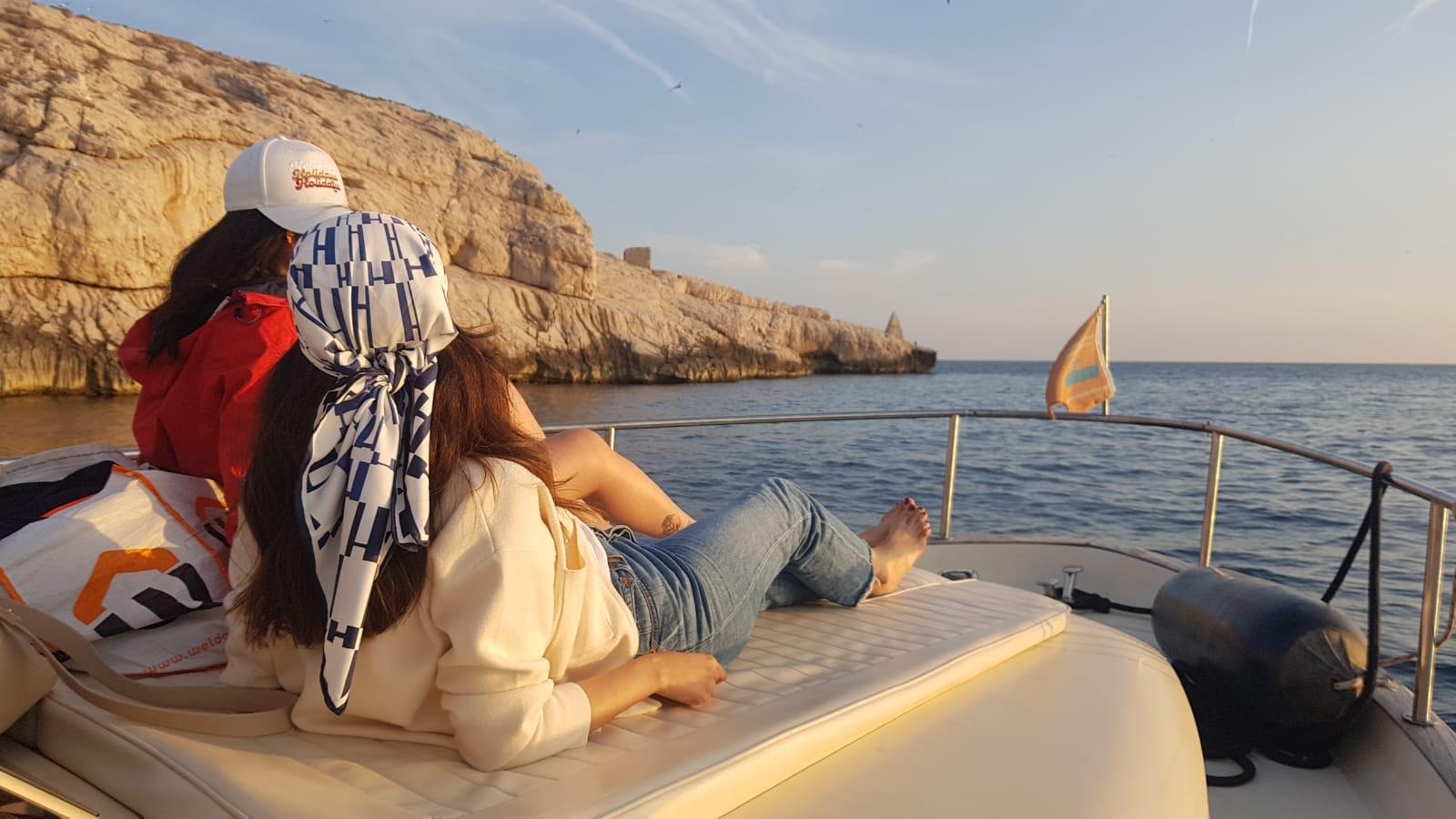Marseille: Sunset Boat Cruise with Buffet and Organic wine – Marseille, France