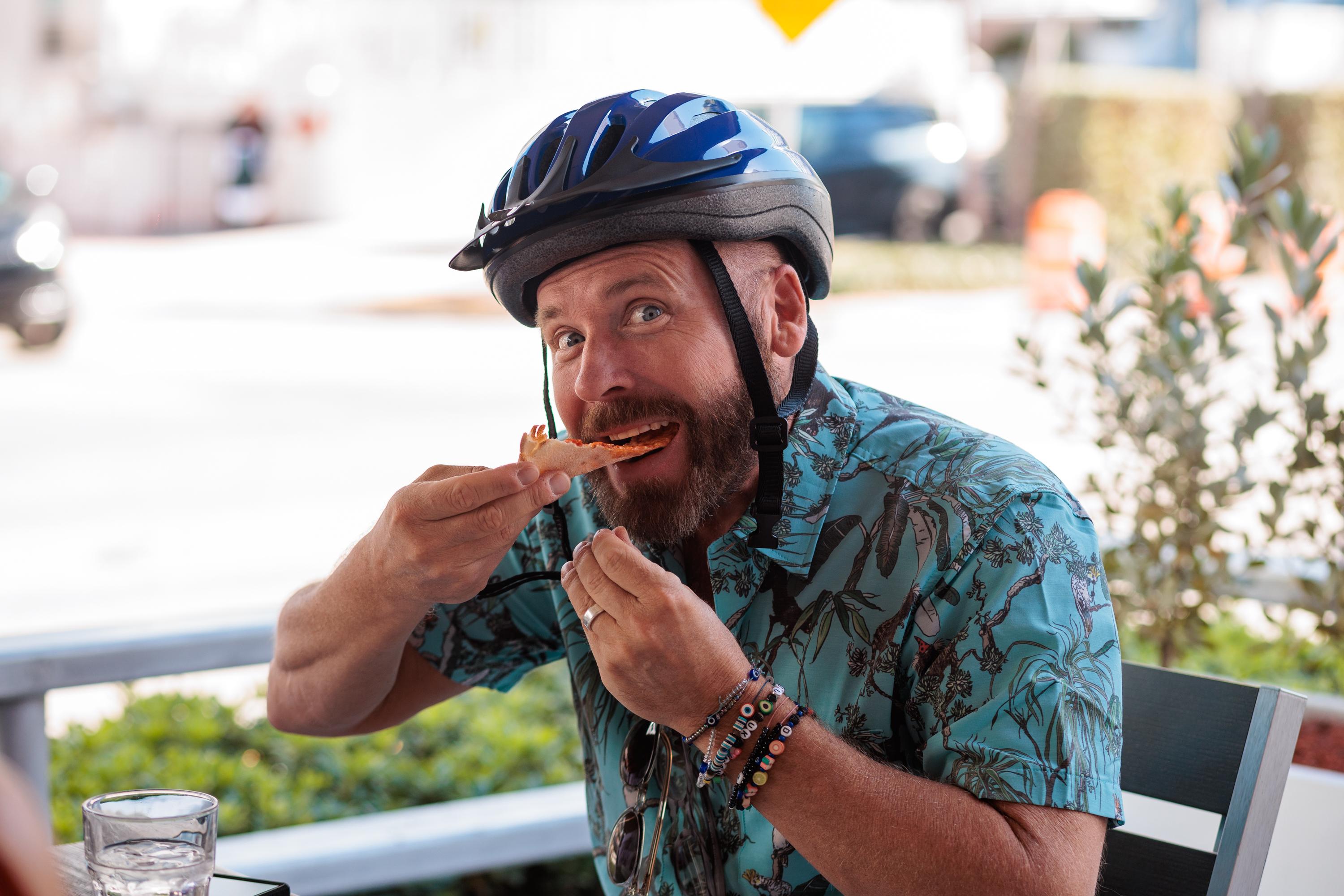 Miami Beach: Guided Bike Tour with Food Tasting (Adults) – Miami, Florida