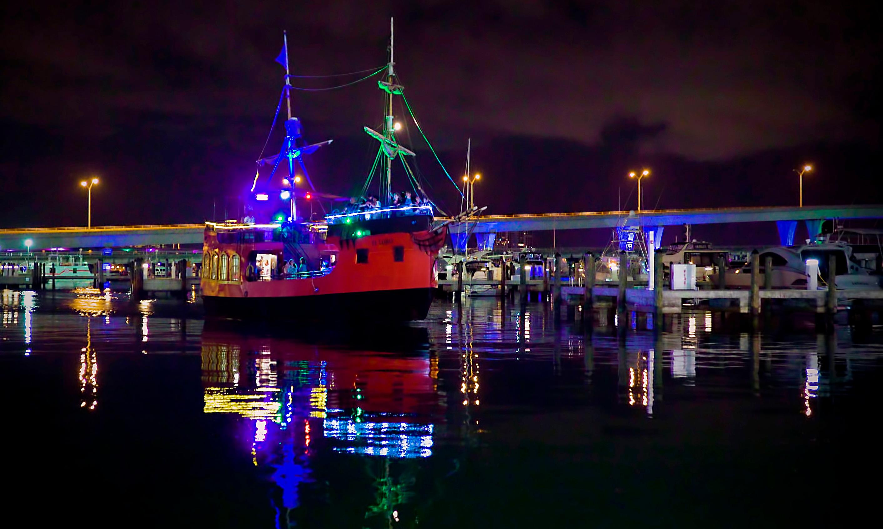 Miami Party Boat Cruise: City Lights & Skyline Views! – Miami, Florida