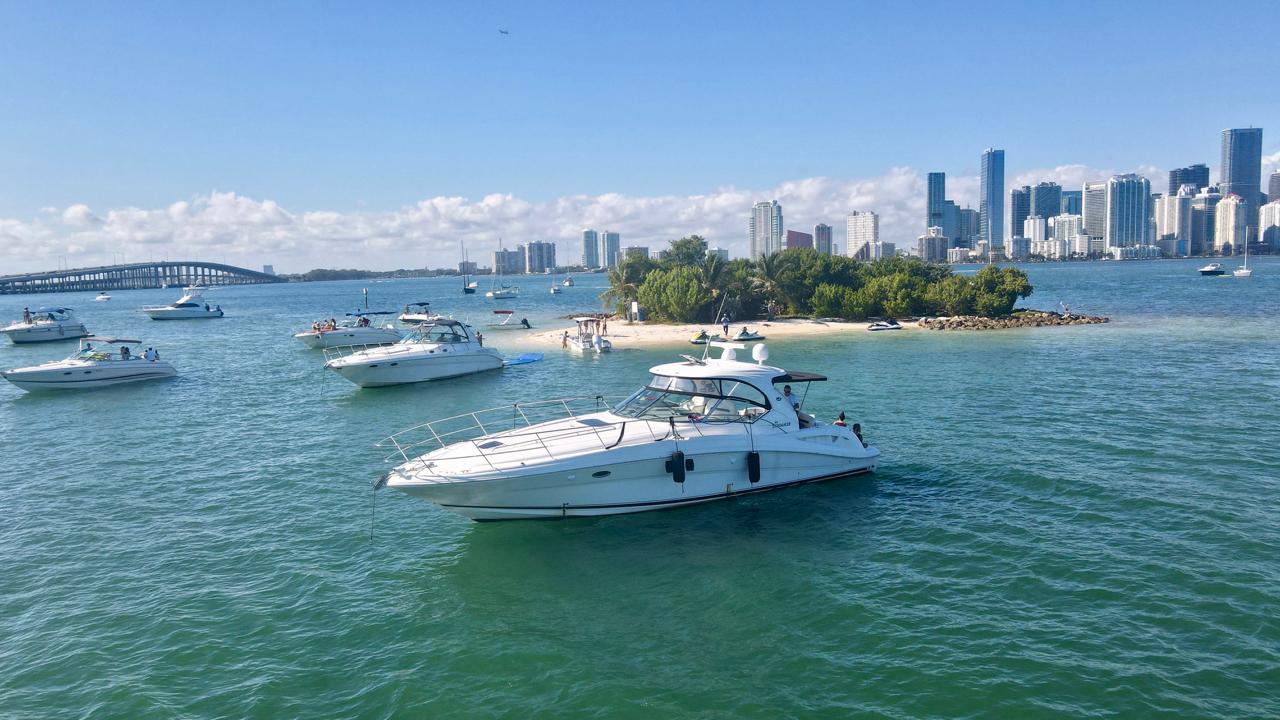 Miami: Private Yacht Charter – Miami, Florida
