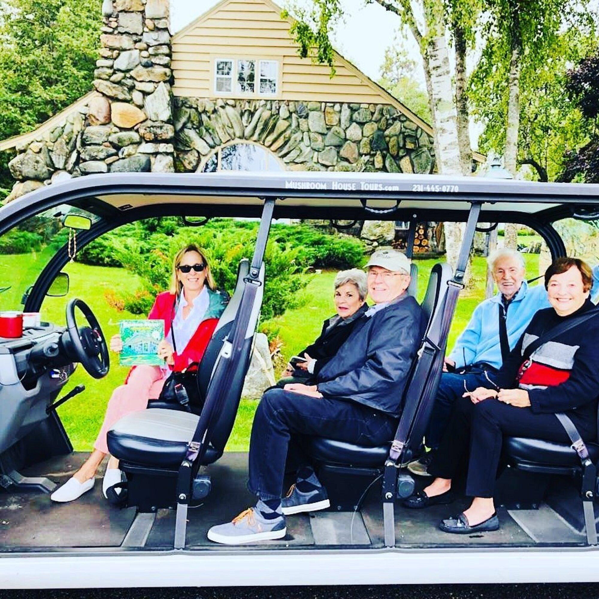 Michigan: Earl Young Mushroom House Tour – Charlevoix, Michigan