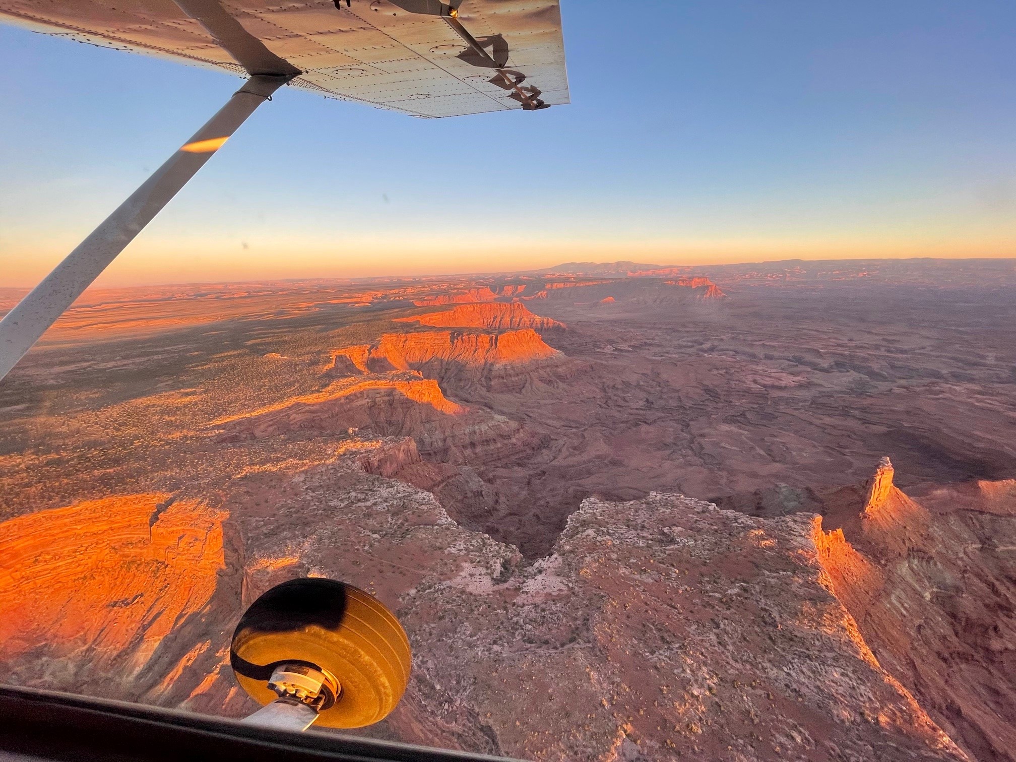 Moab: Canyonlands National Park Airplane Tour – Colorado River, Utah