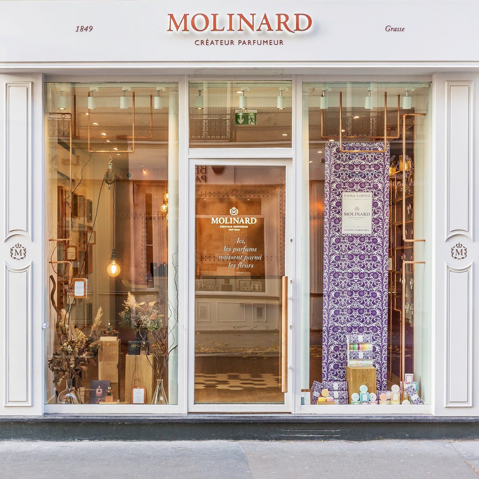 Molinard Parfums Paris 6: Classic Perfume Creation Workshop – Paris, France