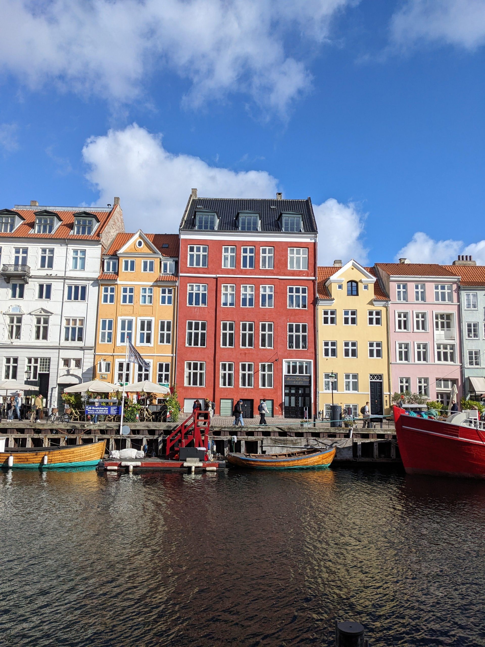 Mop in the heart of Copenhagen – private guided tour in French – Copenhagen, Denmark