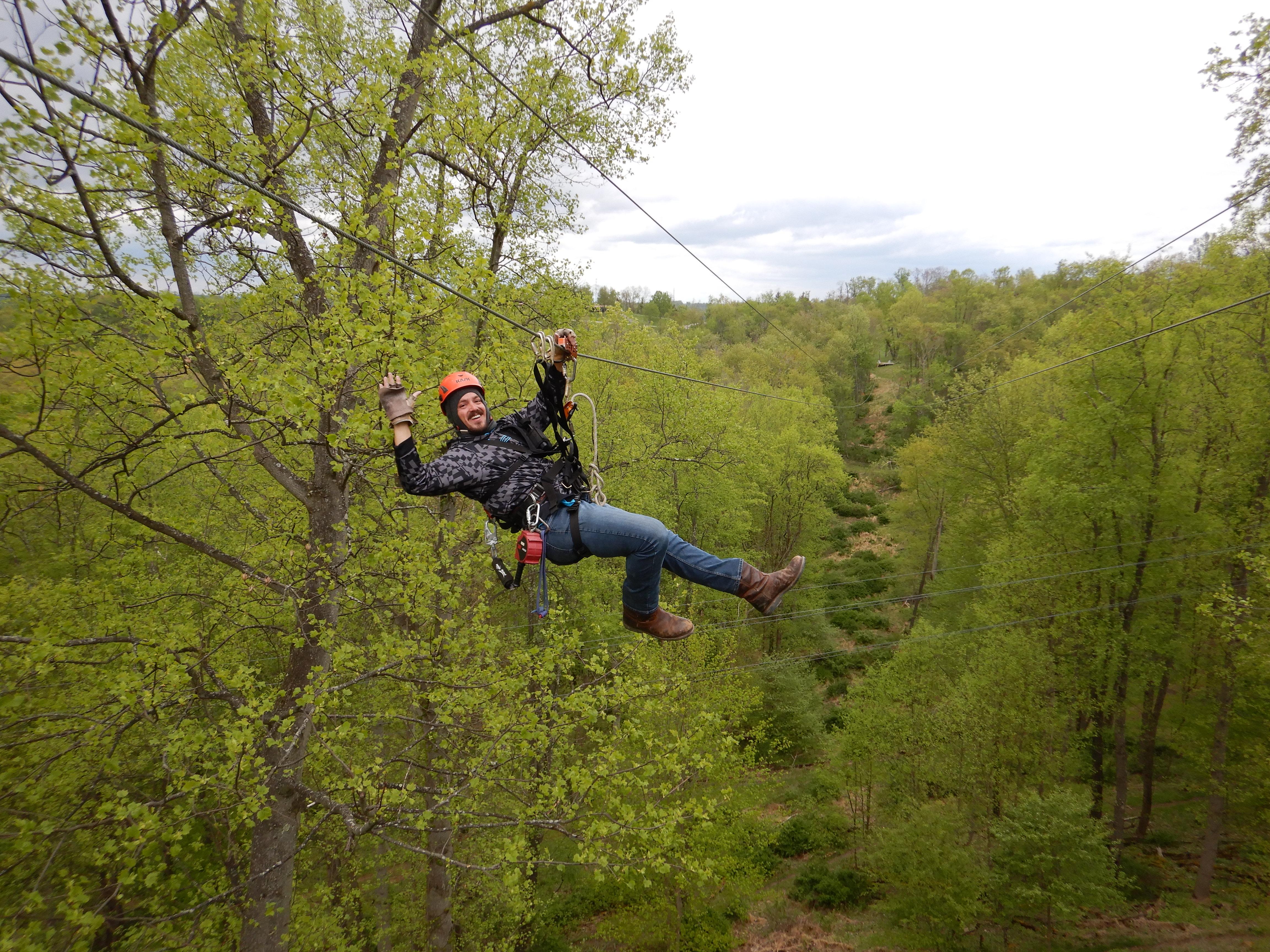 Moundsville: Wild Zipline Tour (4 Ziplines & Skybridge) – Grand Vue, West Virginia