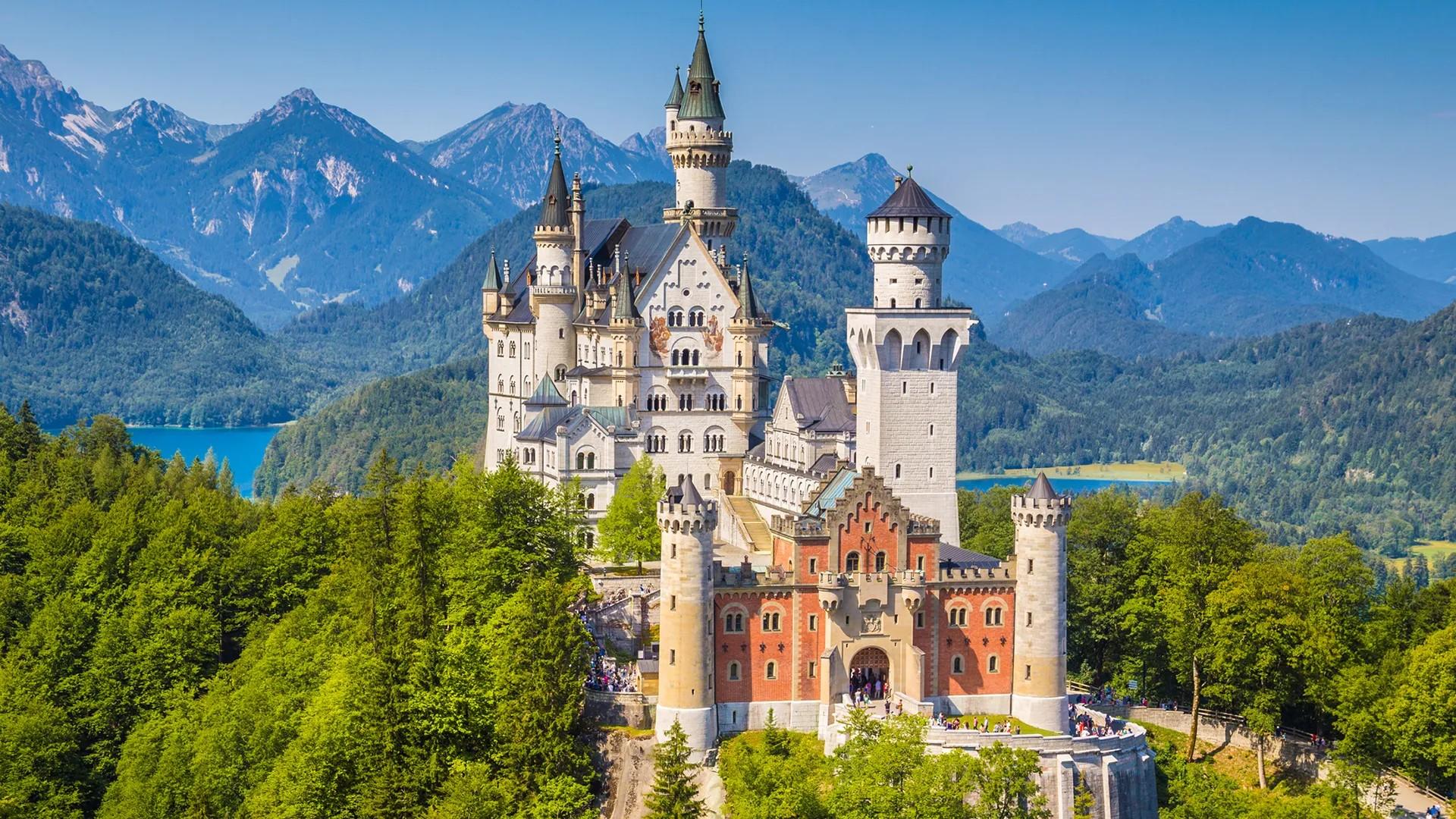 Munich: Neuschwanstein Castle Chinese Day Tour – Schwangau, Germany