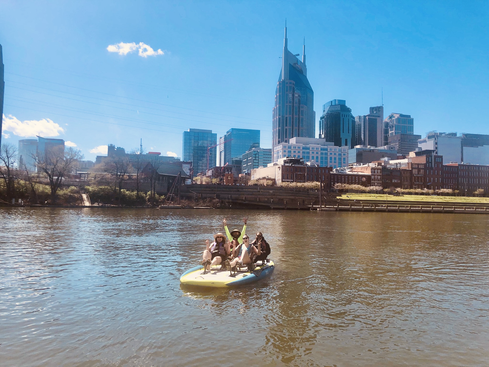 Nashville: Downtown Pedal Boat Rental for 2 to 4 People – Cumberland River, Kentucky