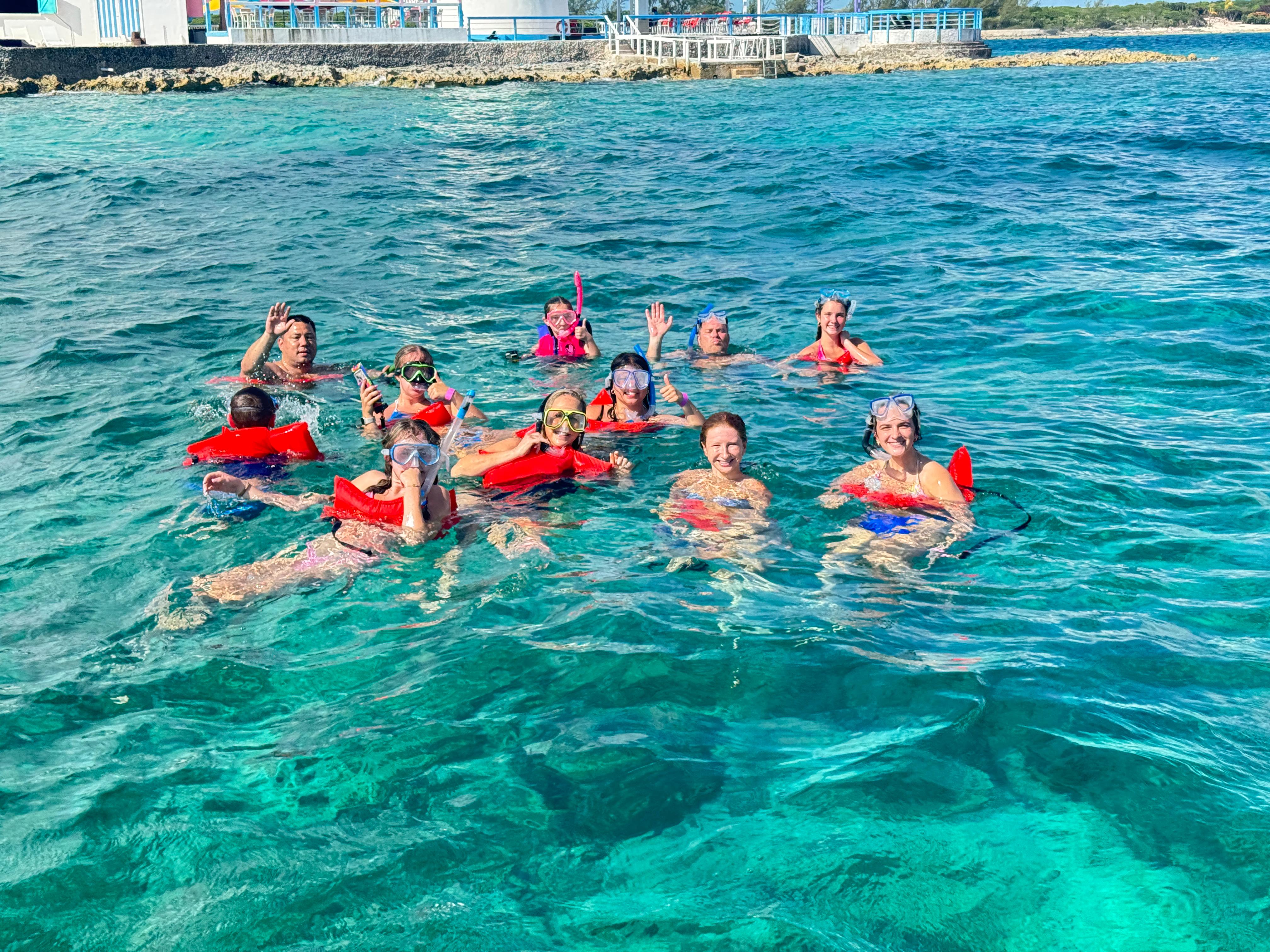 Nassau: 4-Island Tour Swimming Pigs, turtles, snorkeling – Nassau, Bahamas