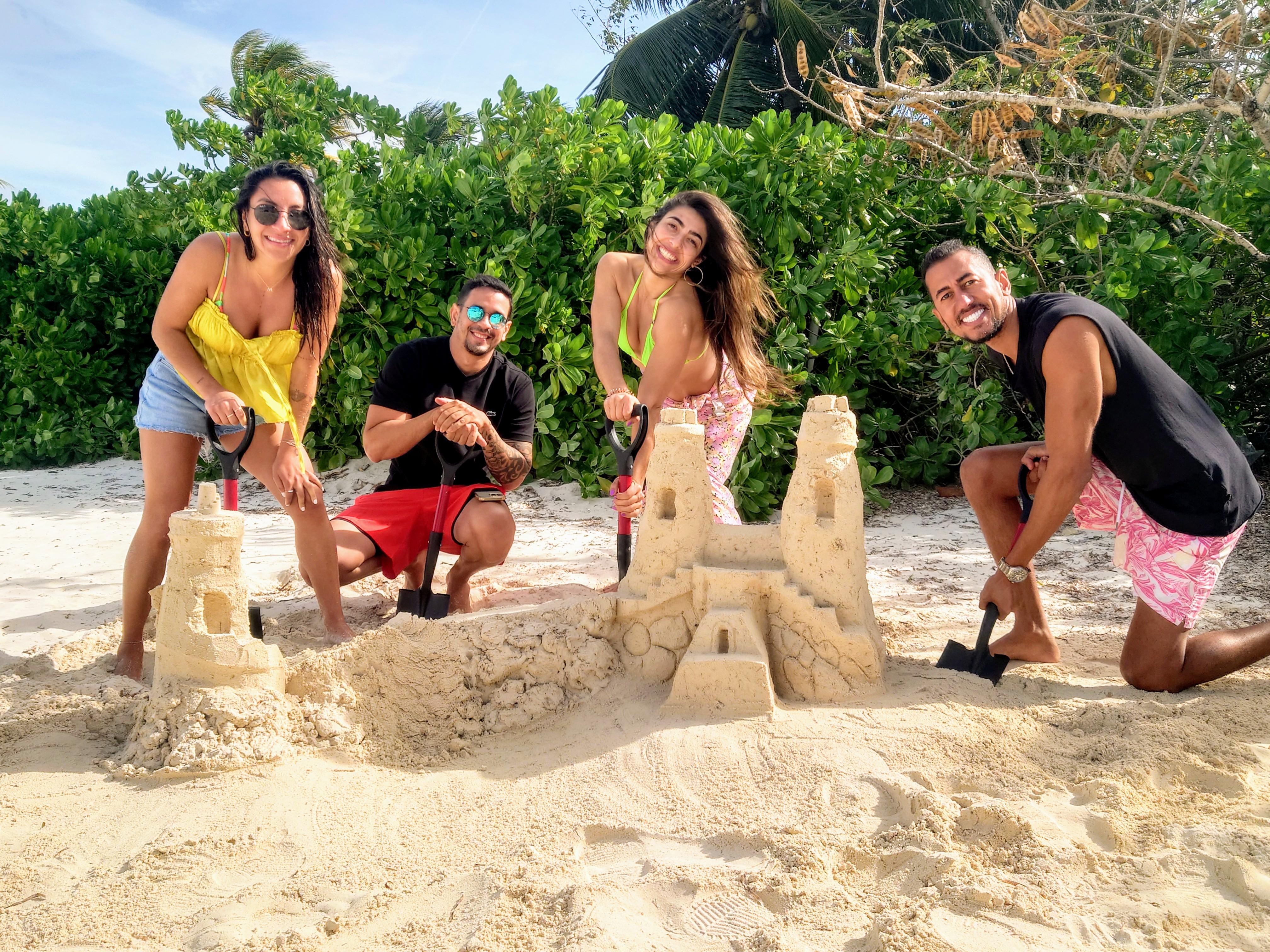 Nassau Bahamas: Sandcastle Sculpting Beach Activity & Picnic – Nassau, Bahamas