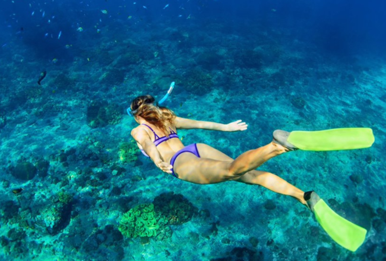 Nassau: Catamaran Sail and Snorkel Tour – Athol Island, Bahamas