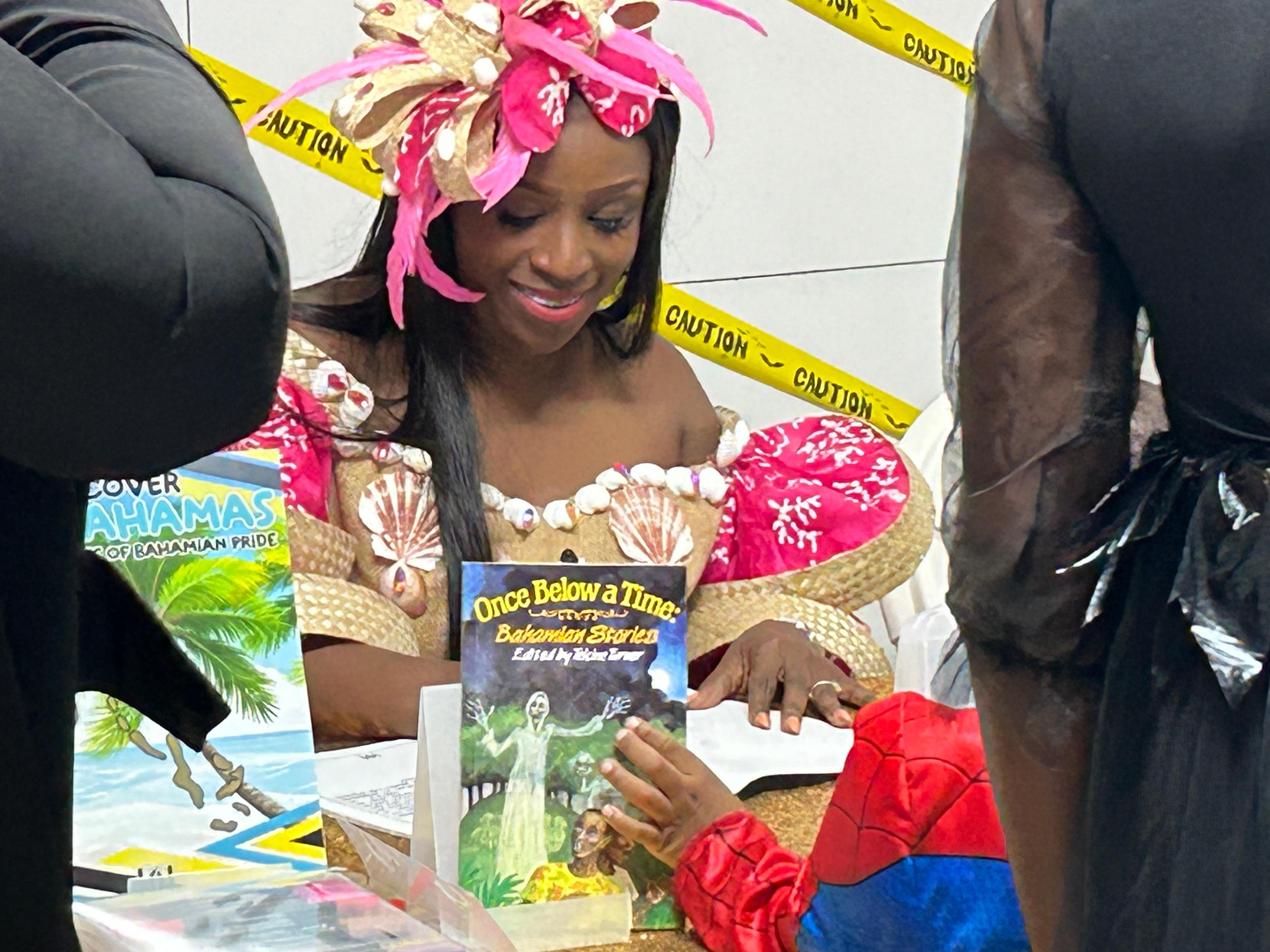 Nassau: Coloring Experience and Slave Village History Tour – Nassau, Bahamas