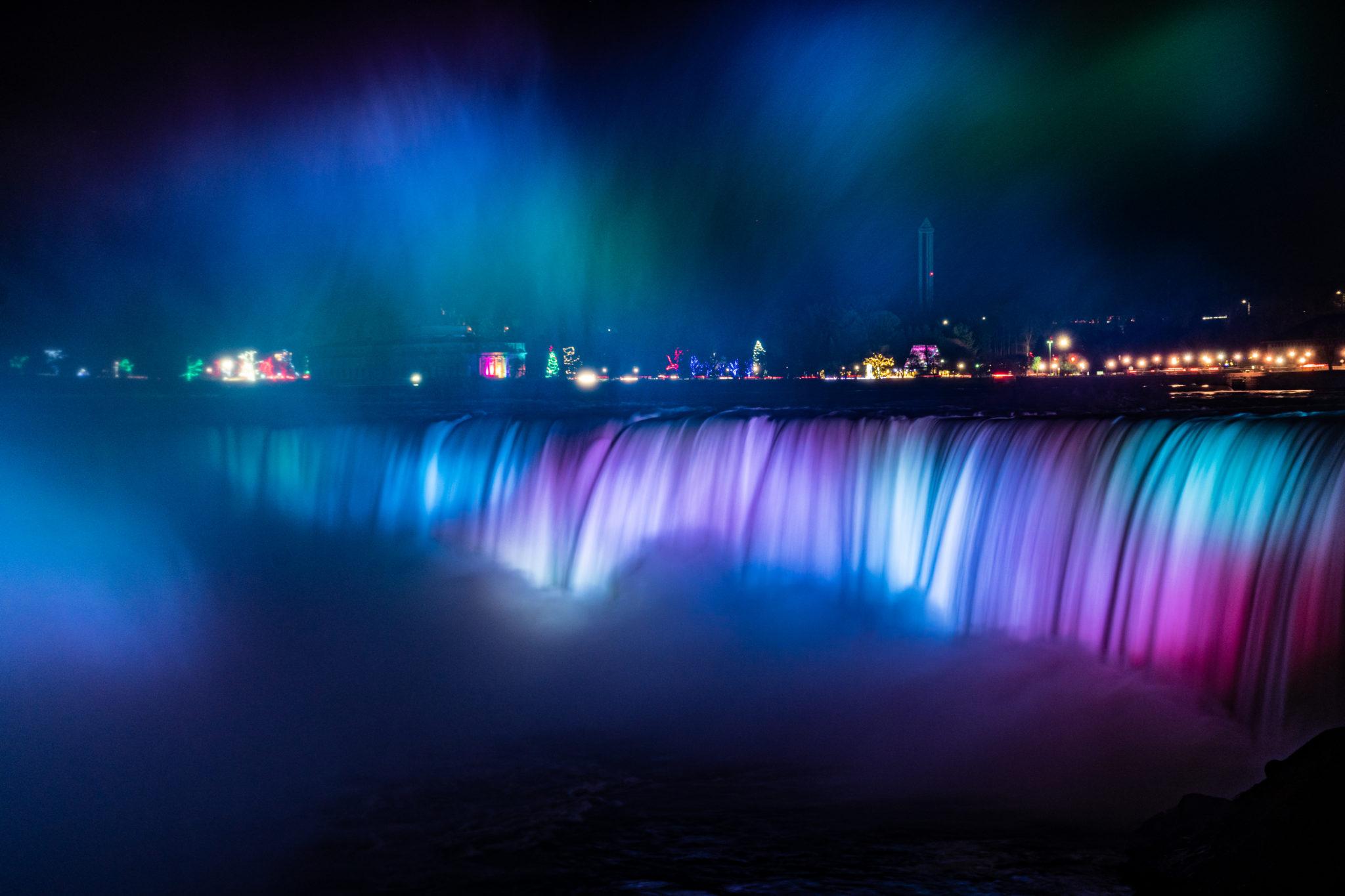 Niagara Falls, USA: Nightlight Experience with Fireworks – Niagara Falls, New York