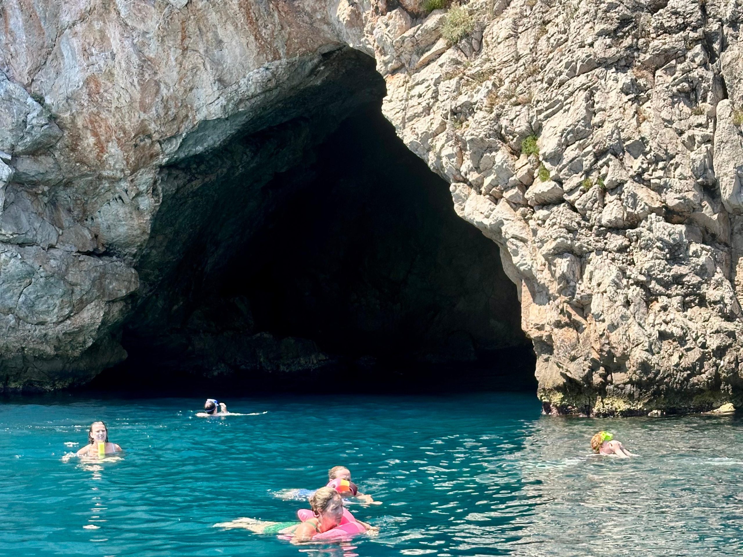 Nice: Secret Riviera Boat Tour to Mala cave with Snorkeling – Monaco