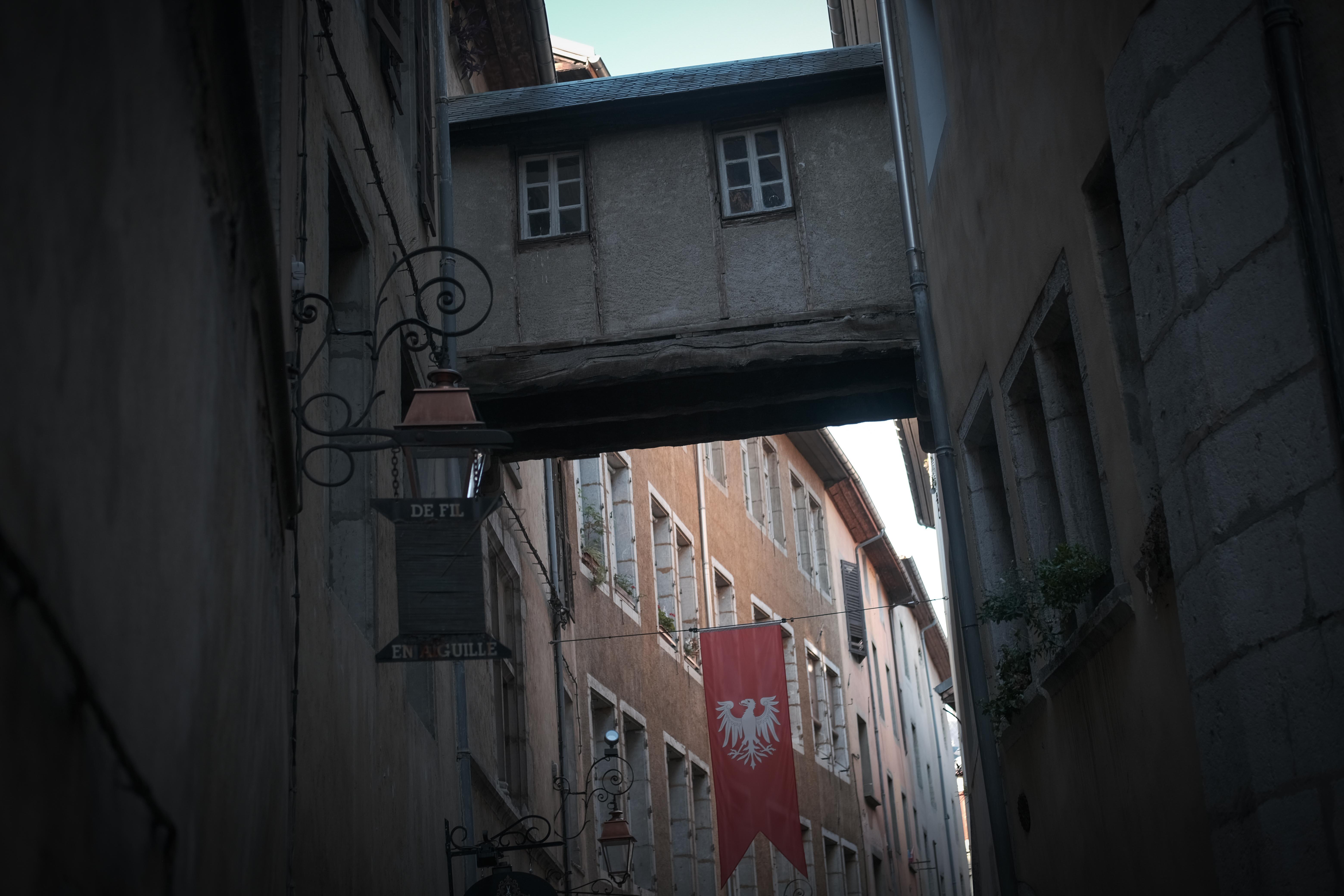 Nighttime guided tour of Chambéry – City of the Dukes of Savoy – Chambéry, France