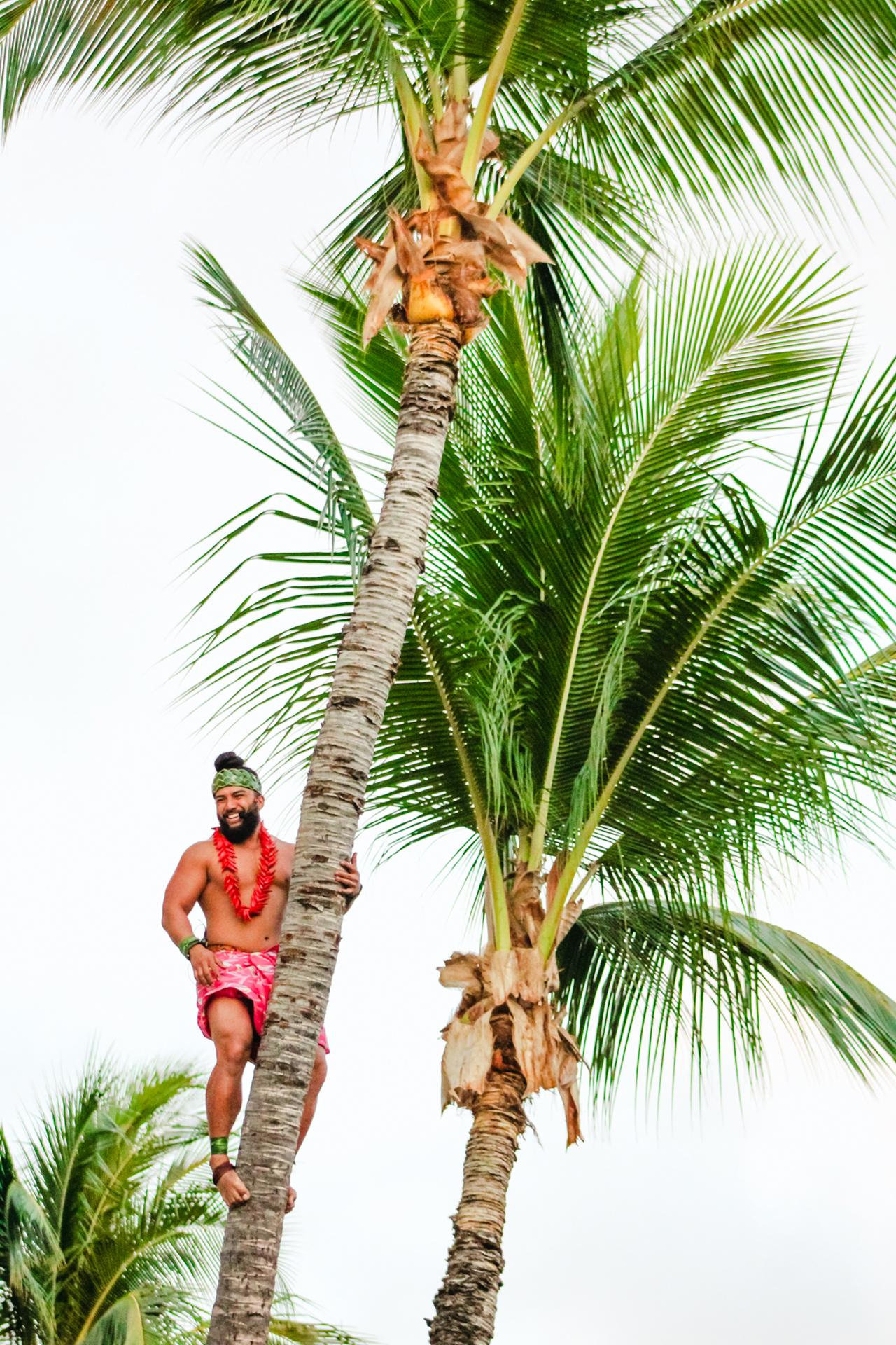 Oahu: Ka Moana Luau Dinner and Show at Aloha Tower – Honolulu, Hawaii