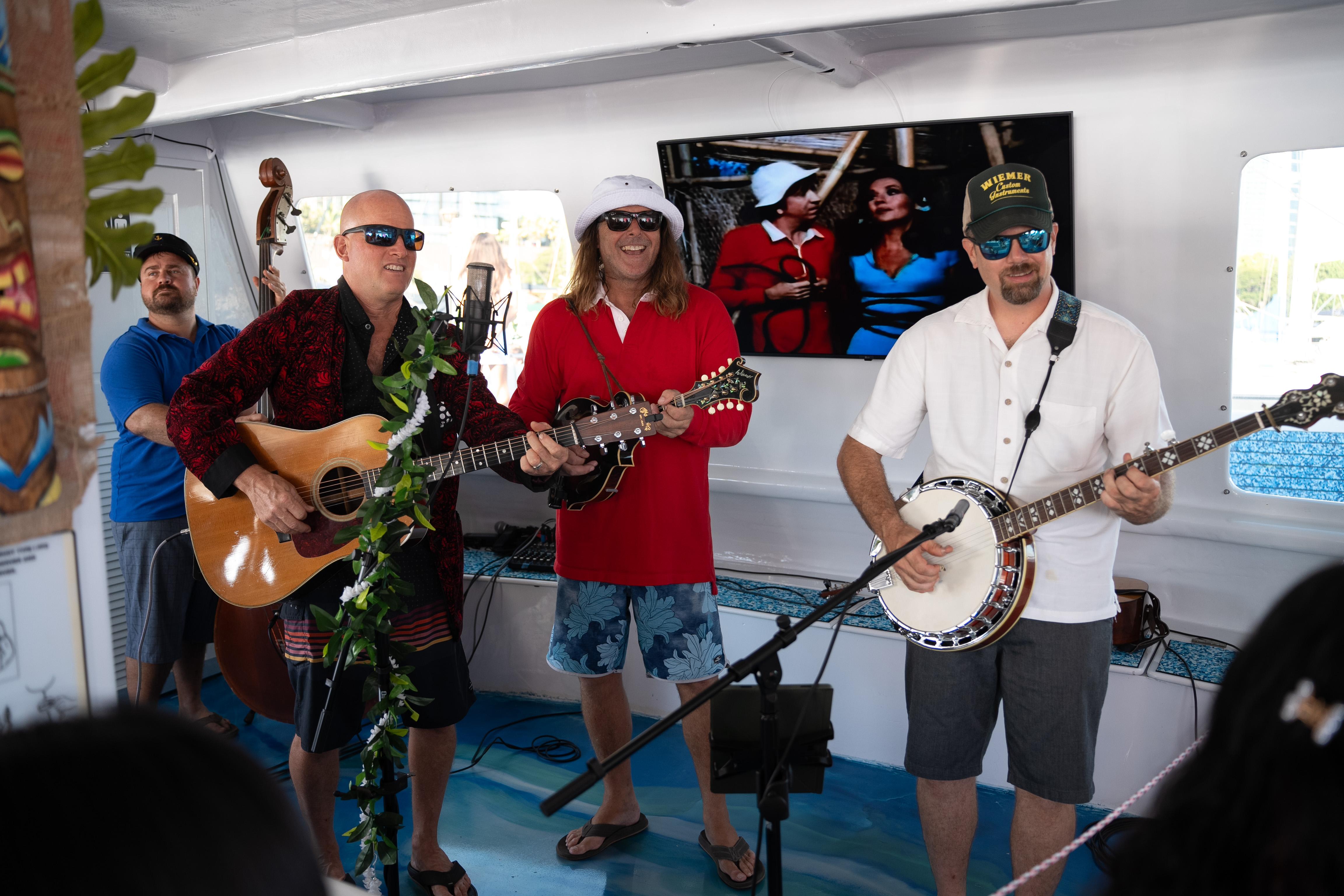 Oahu: Waikiki Sunset Cruise With Live Music Entertainment – Honolulu, Hawaii