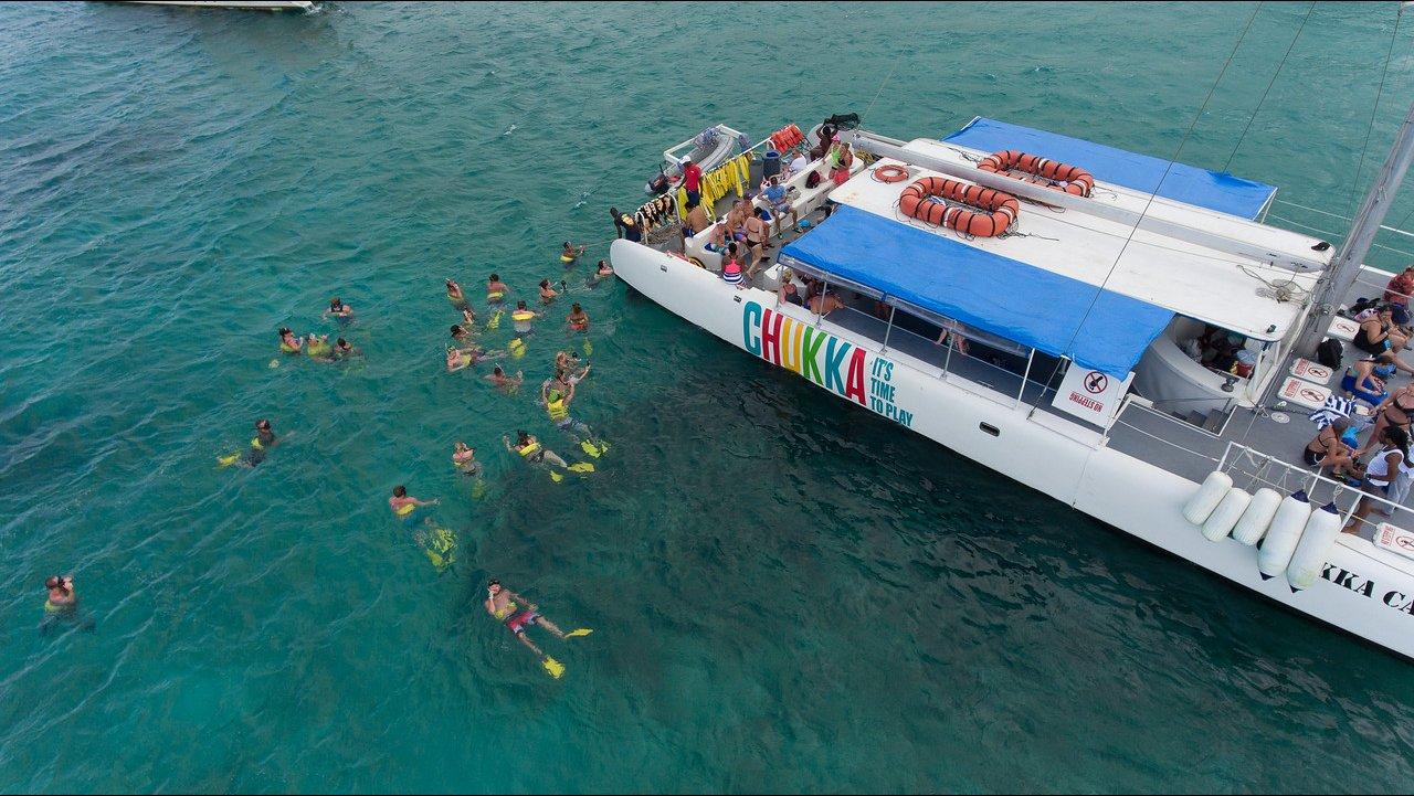 Ocho Rios: Catamaran Sail & Snorkel + Dunn’s River Climb – Dunns River Falls & Park, Jamaica