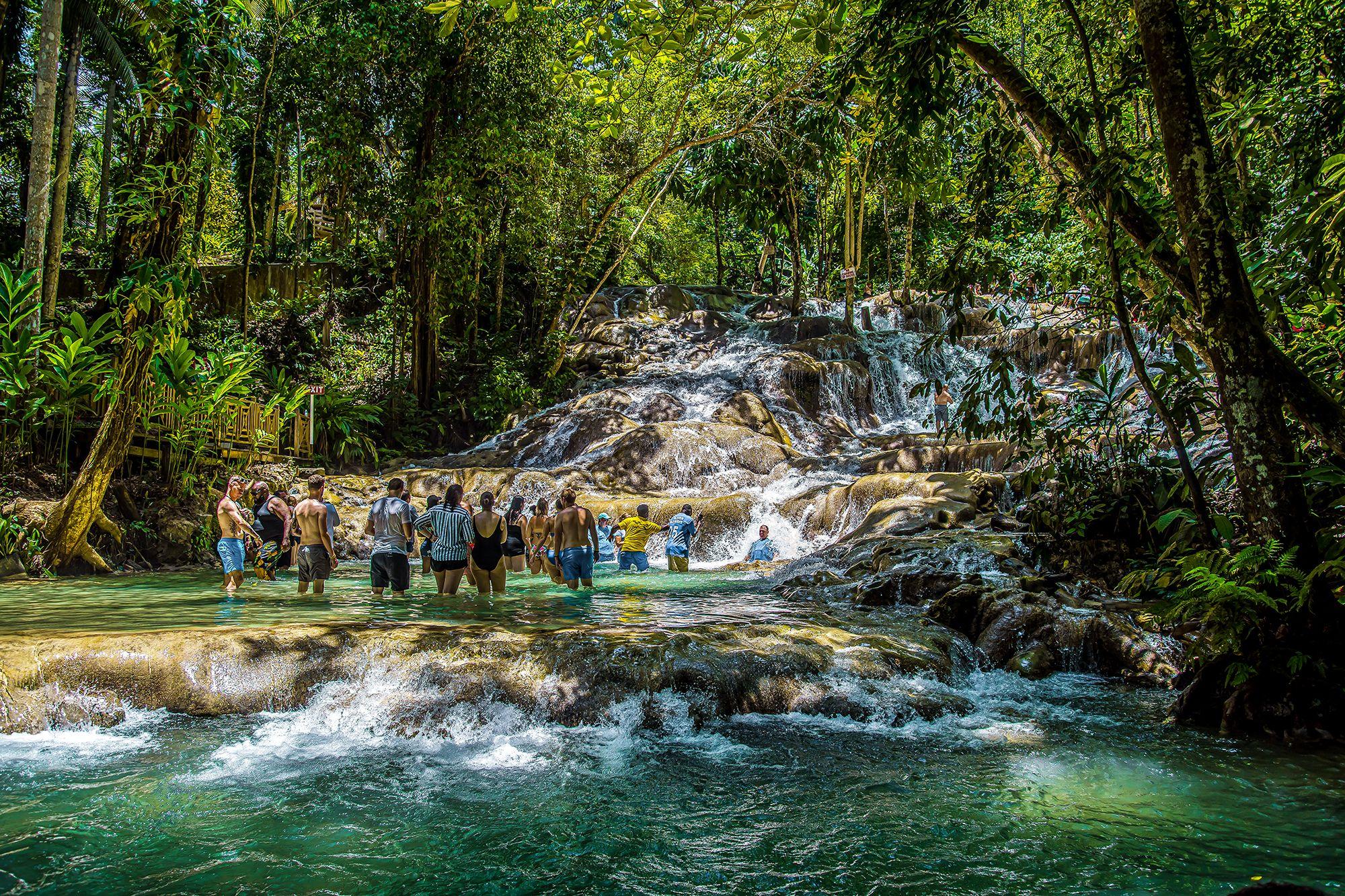 Ocho Rios: Dunn’s River Falls Climb and Zipline Adventures – Dunns River Falls & Park, Jamaica