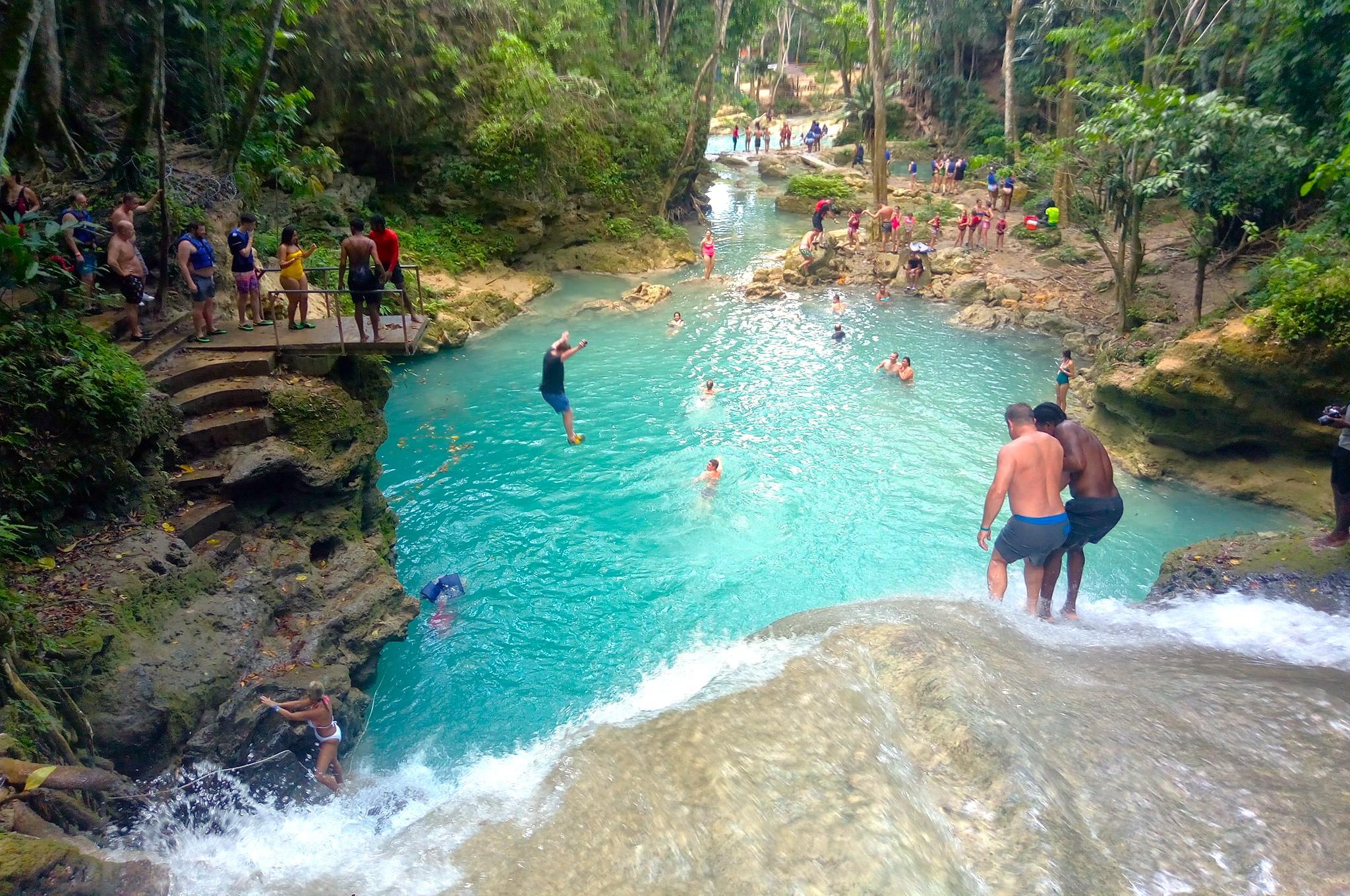 Ocho Rios: Irie Blue Hole and River Tubing Tour – Island Gully Falls, Jamaica