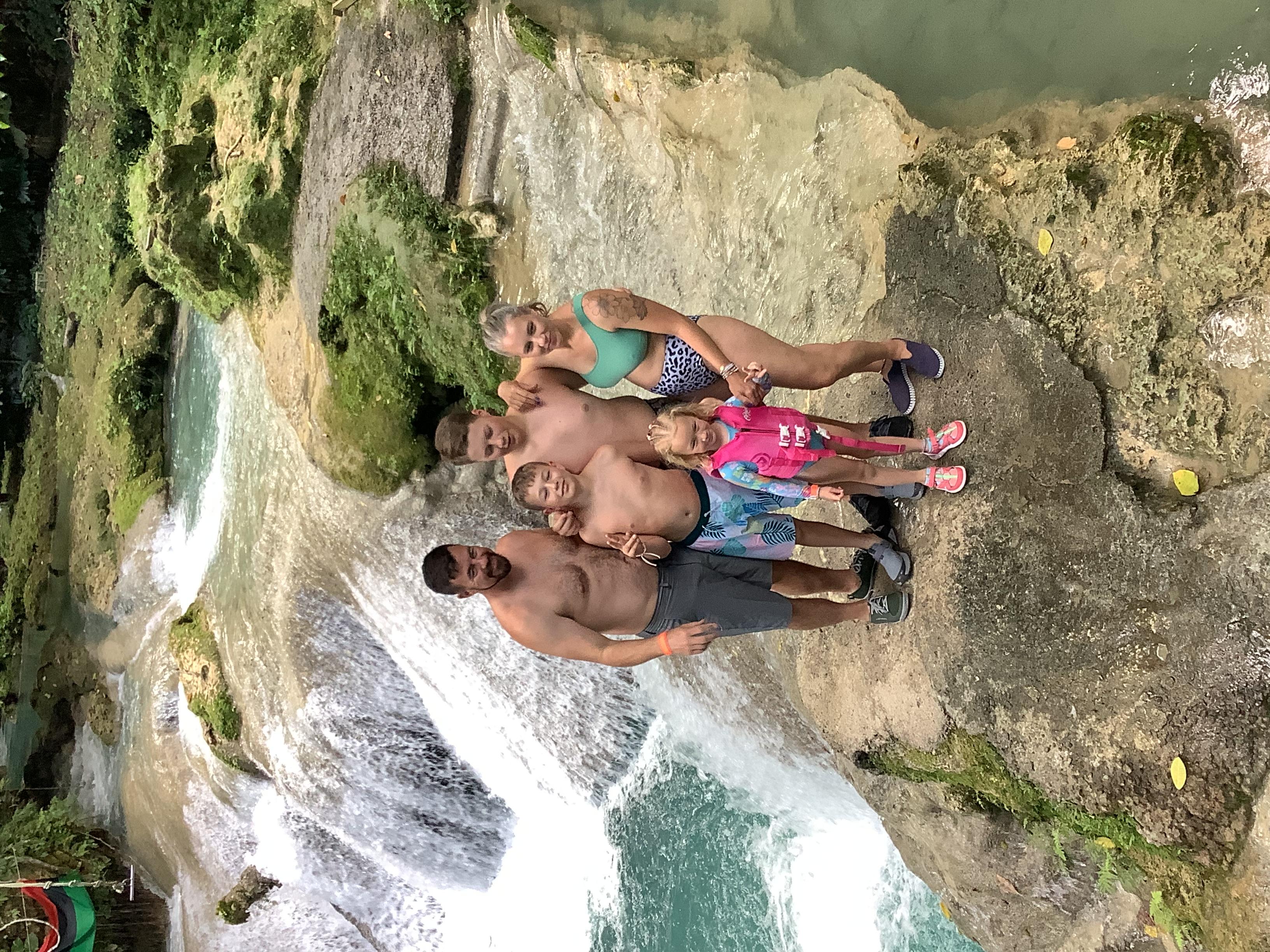 Ocho Rios: White River Tubing and Blue Hole Tour – Ocho Rios, Jamaica