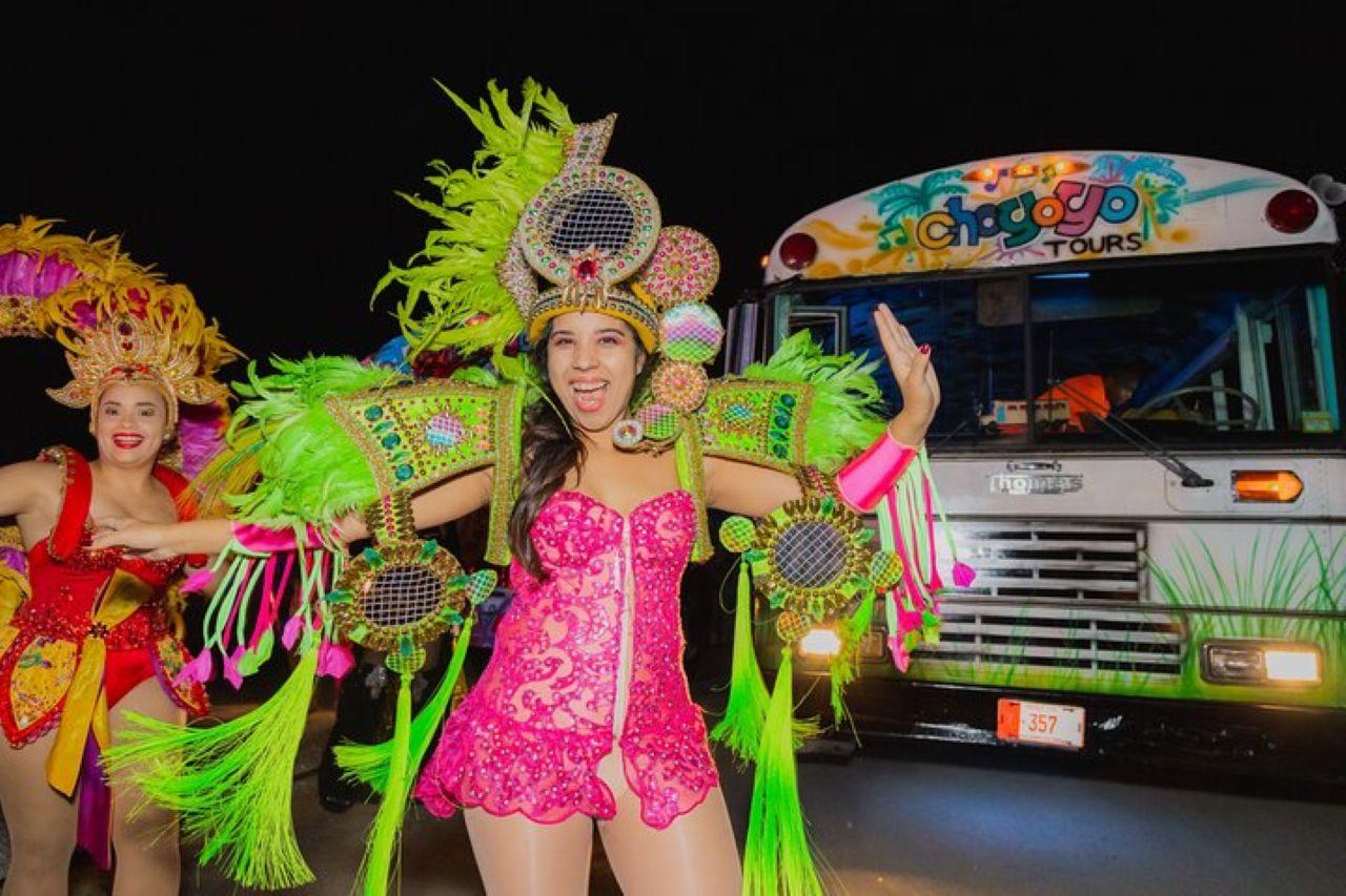 Oranjestad: Latin/Caribbean Party Bus Night Tour & Karaoke – Aruba
