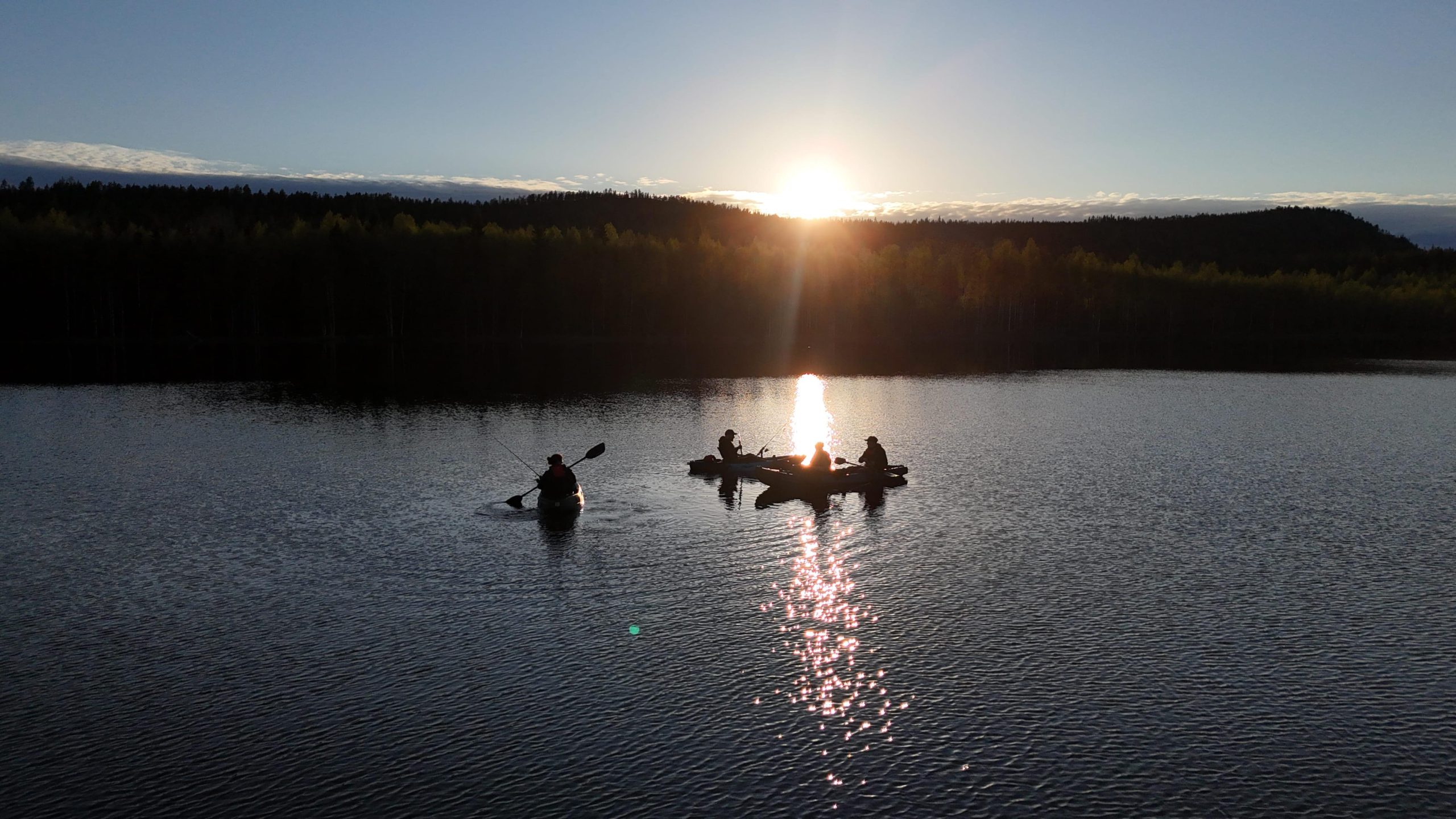 Överkalix – Lapland : Midnight Sun Kayaking Tour with Dinner – Overkalix, Sweden