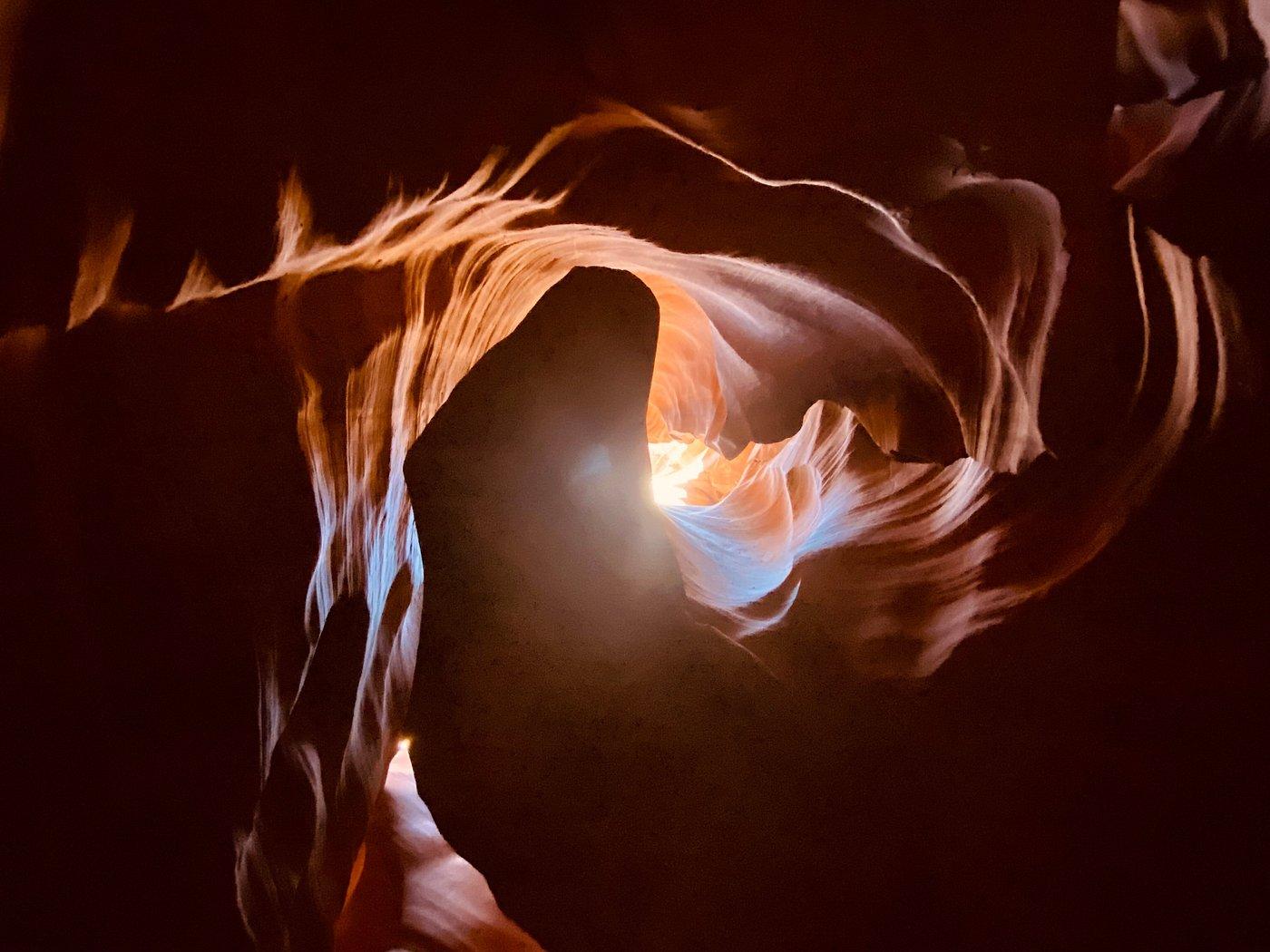 Page: Upper and Lower Antelope Canyons Guided Tour – Antelope Canyon, Arizona