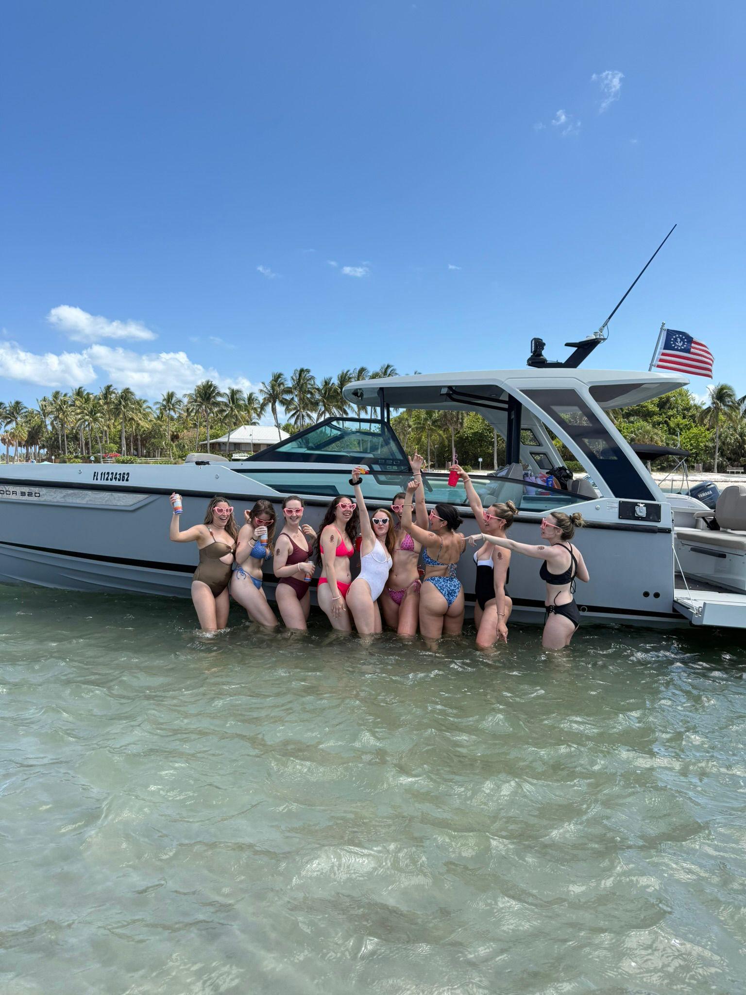 Palm Beach Luxury Yacht Cruises – Riviera Beach, Florida