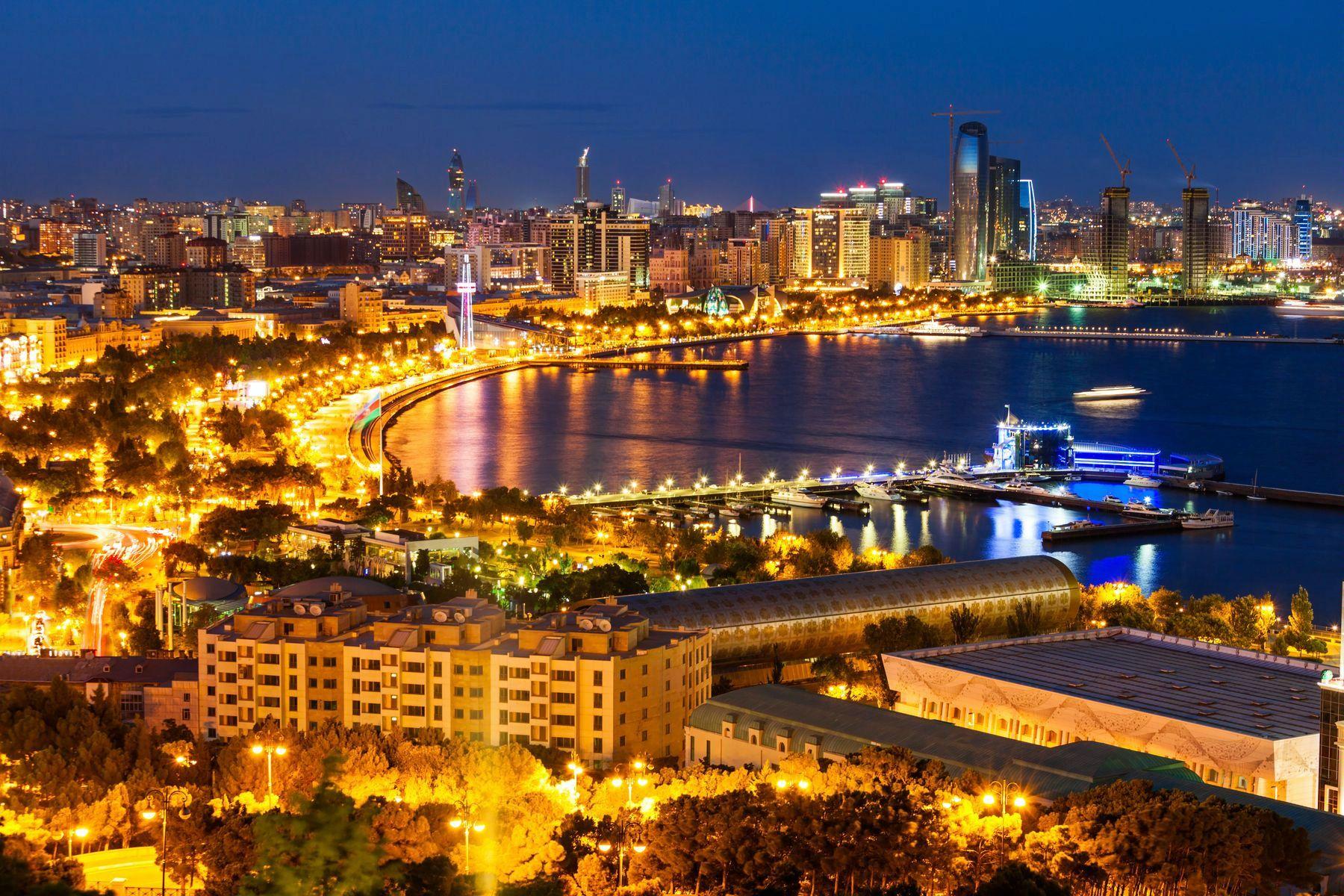 Panoramic Night Baku Tour with Dinner & Live Music – Azerbaijan