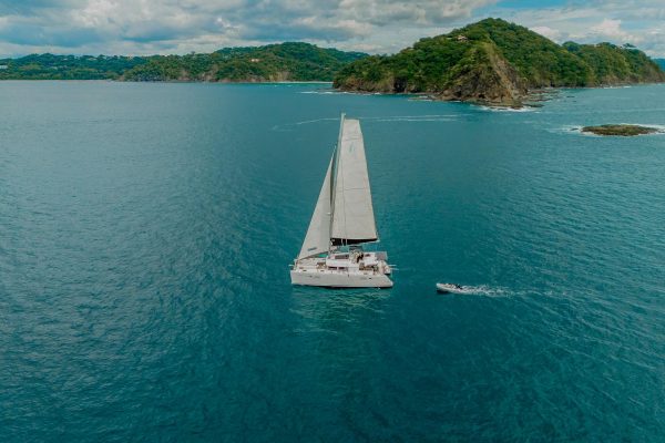 Papagayo Peninsula: Private Full-Day Luxury Catamaran Cruise – Liberia, Costa Rica