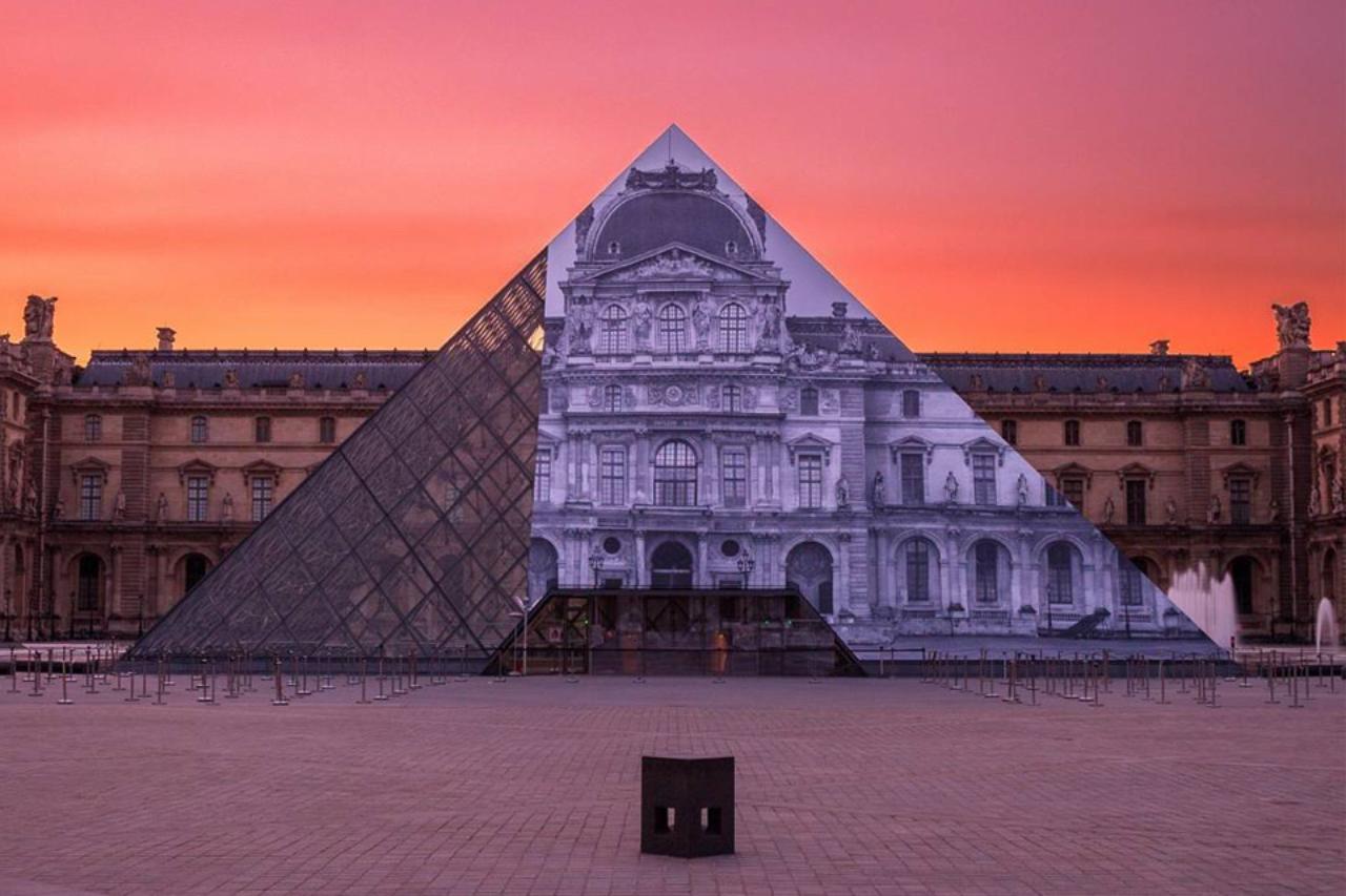 Paris: Louvre Museum Skip-the-Line Guided Tour with Artist – Paris, France